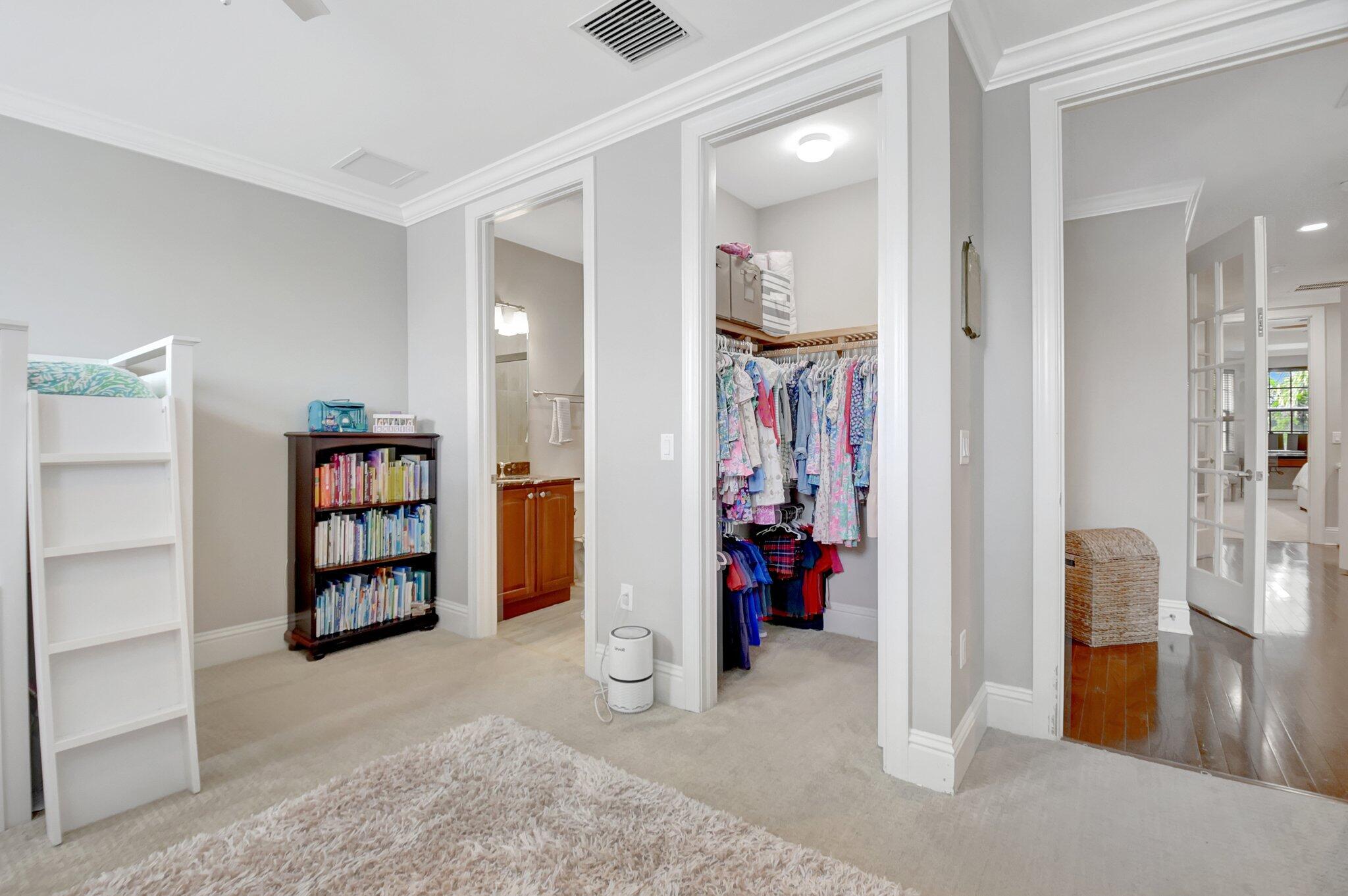 205 Mariner Court