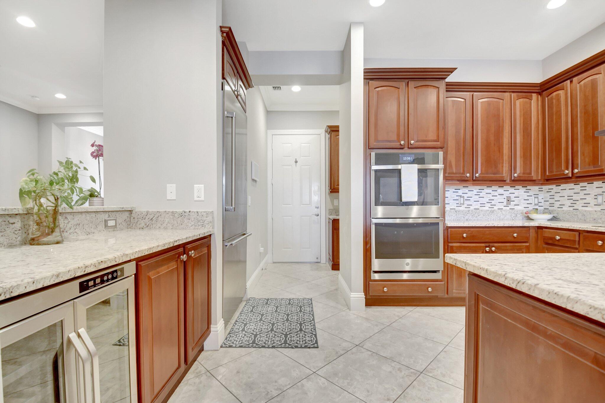 205 Mariner Court