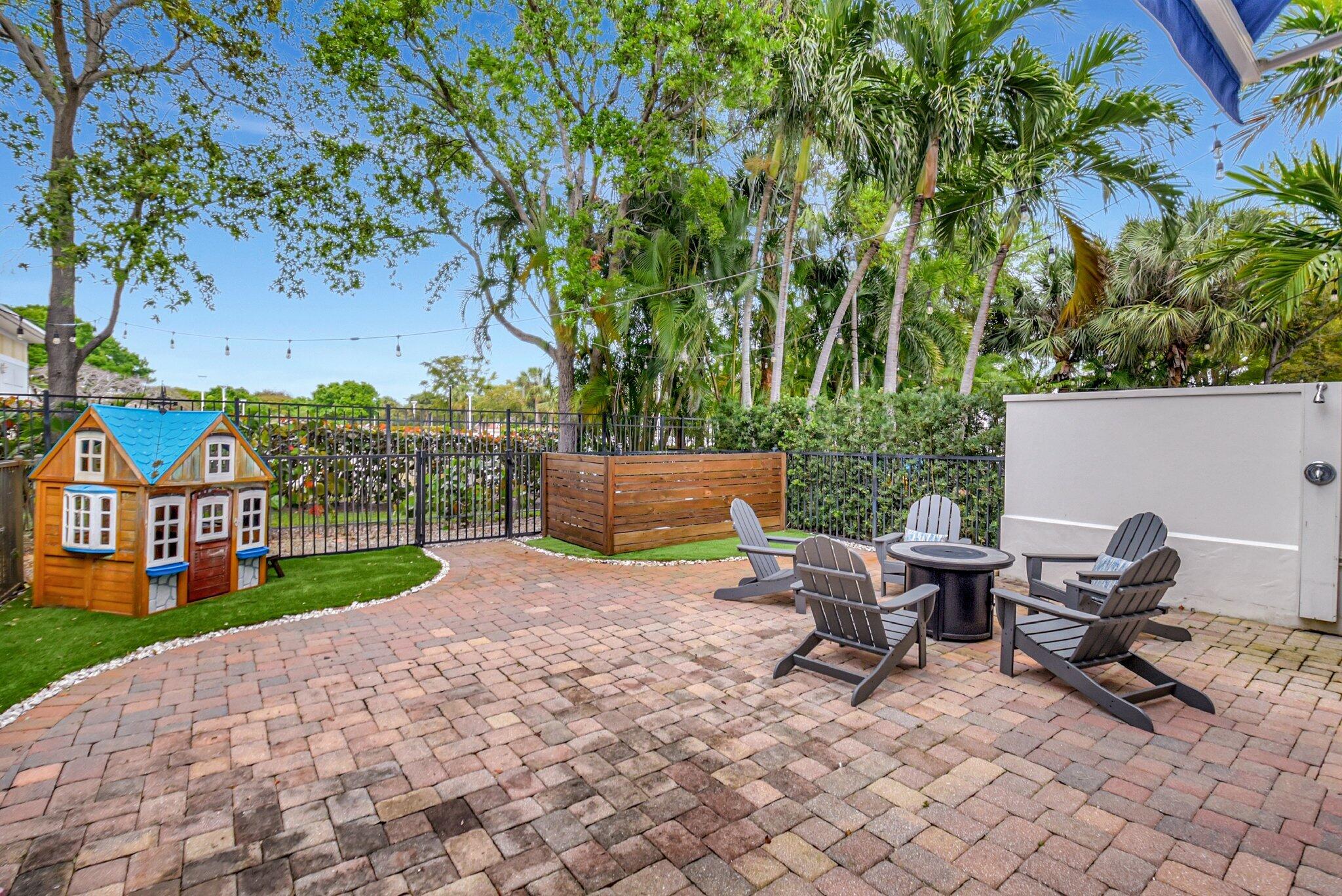 205 Mariner Court