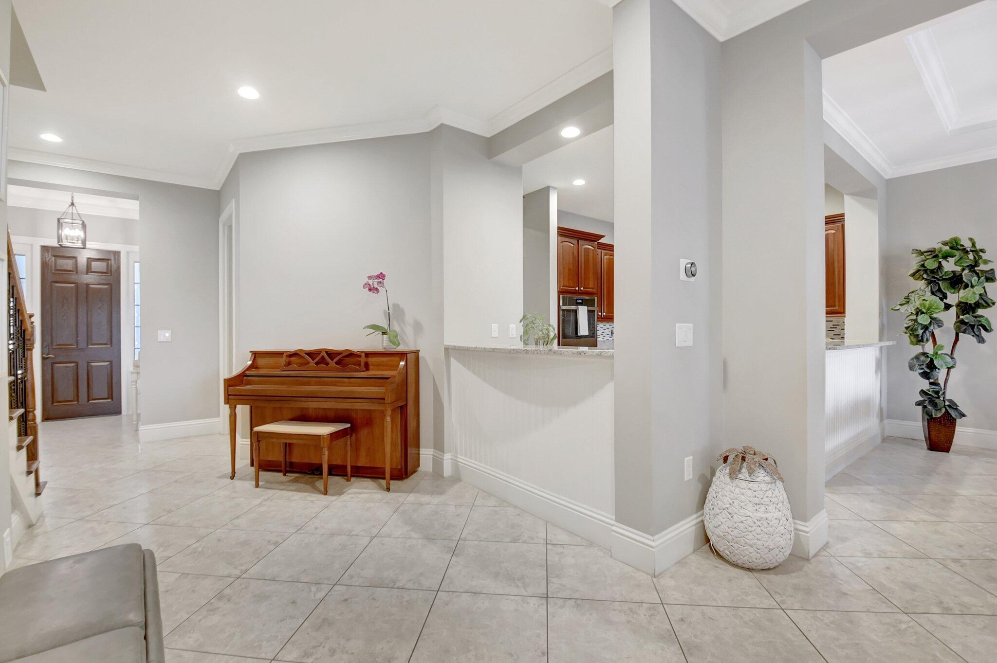205 Mariner Court