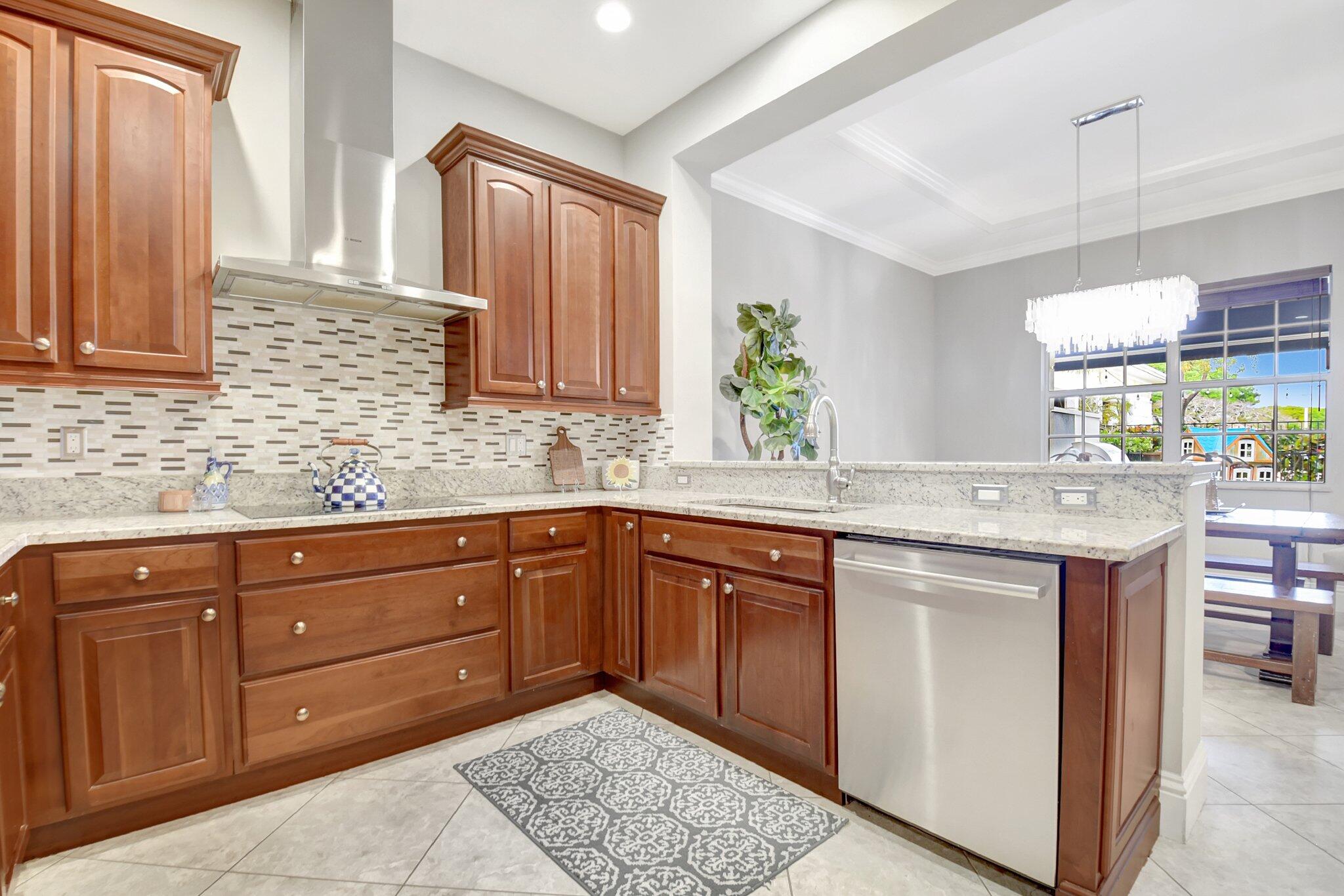 205 Mariner Court