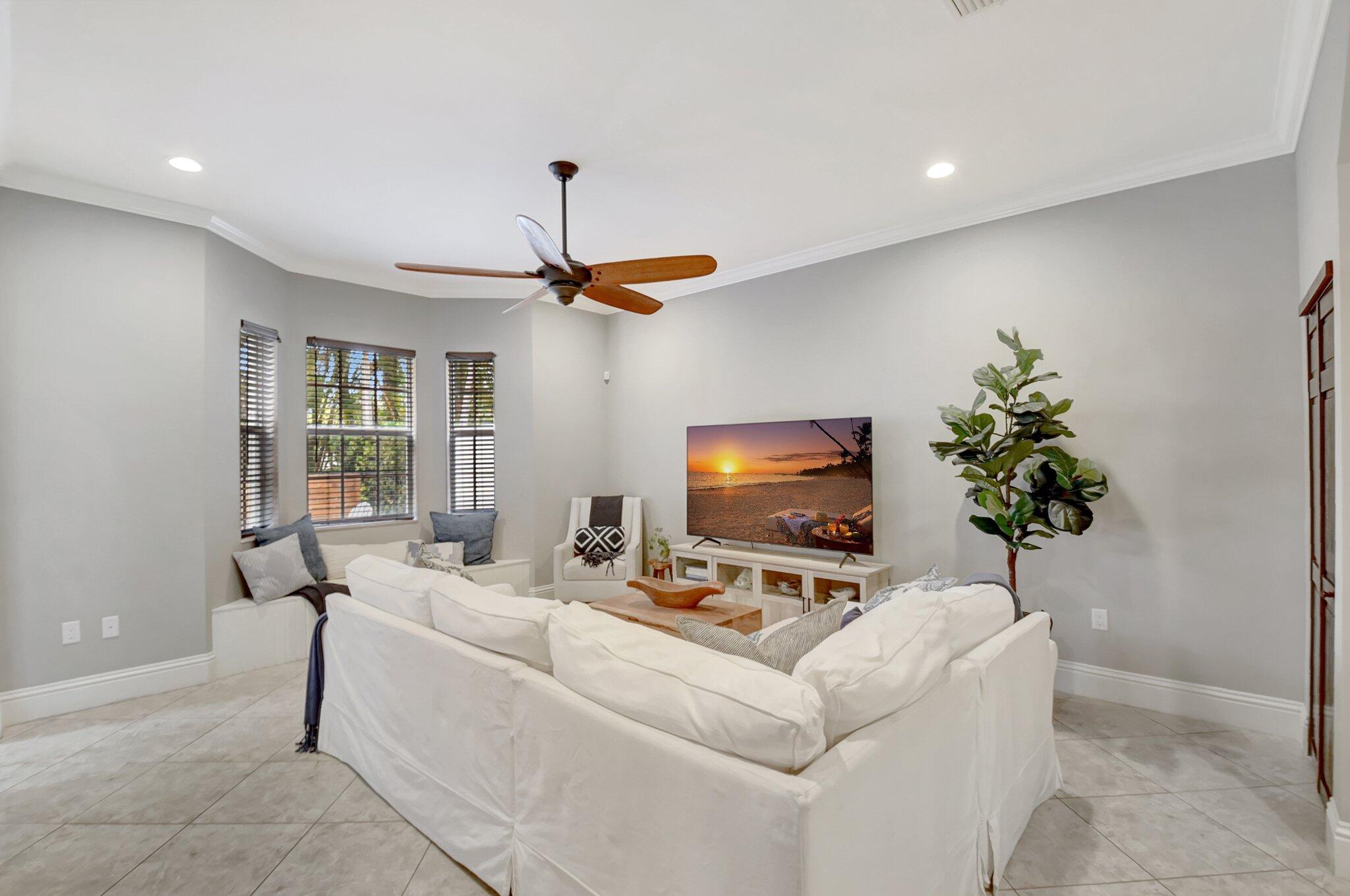 205 Mariner Court