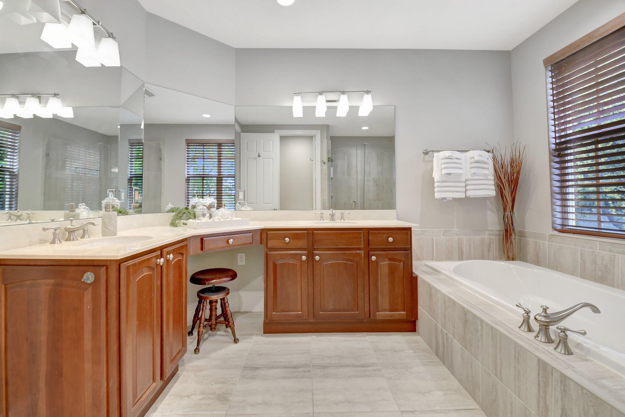 205 Mariner Court