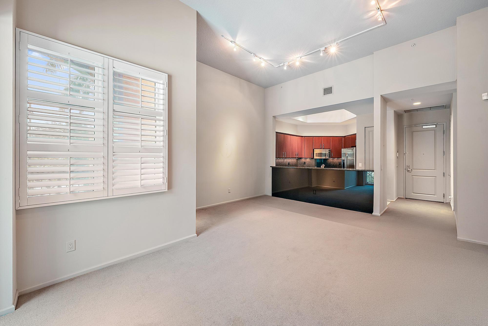 403 S Sapodilla Avenue 110