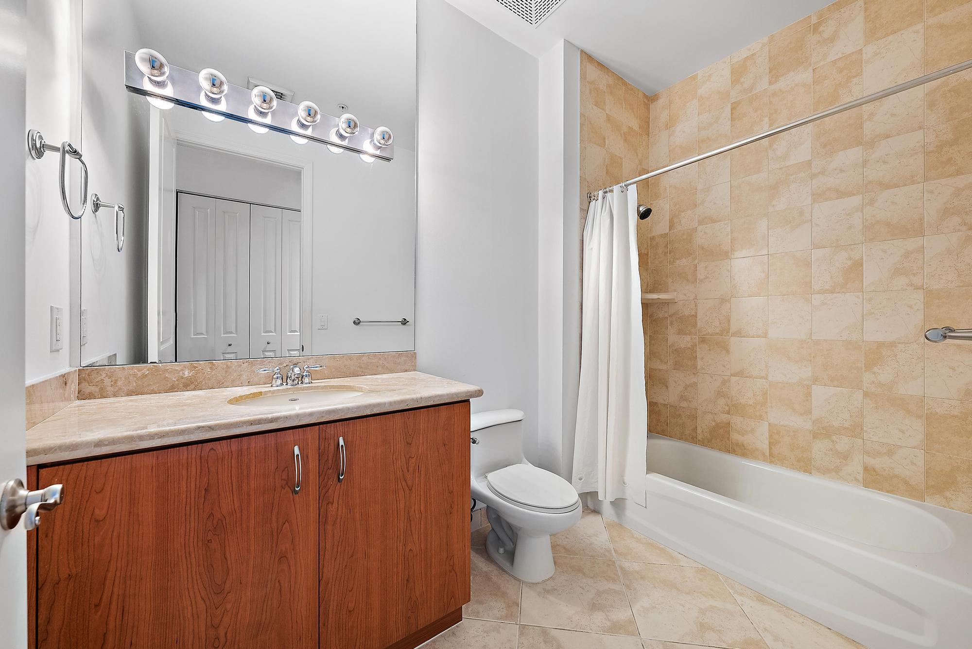 403 S Sapodilla Avenue 110