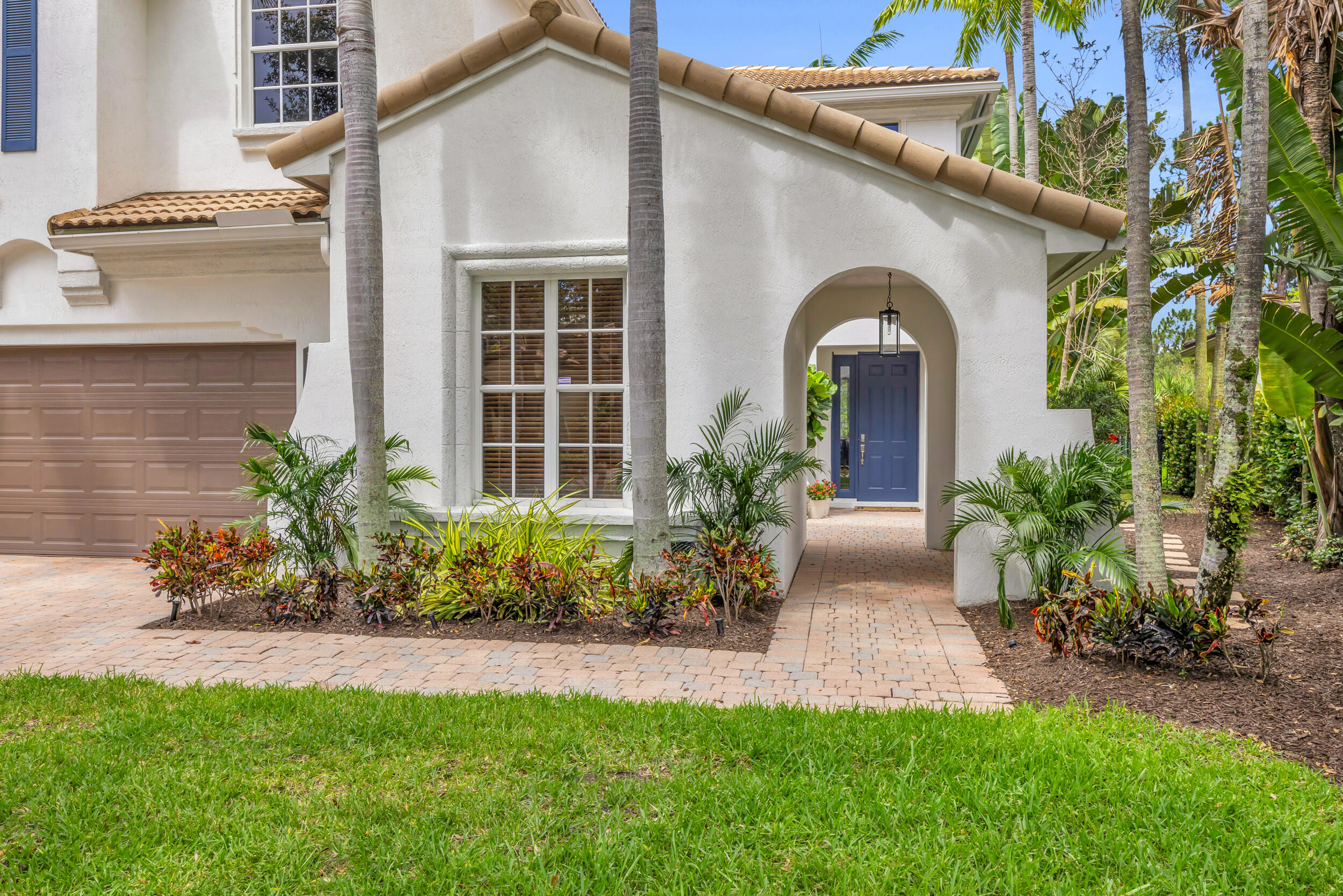 1909 Flower Drive