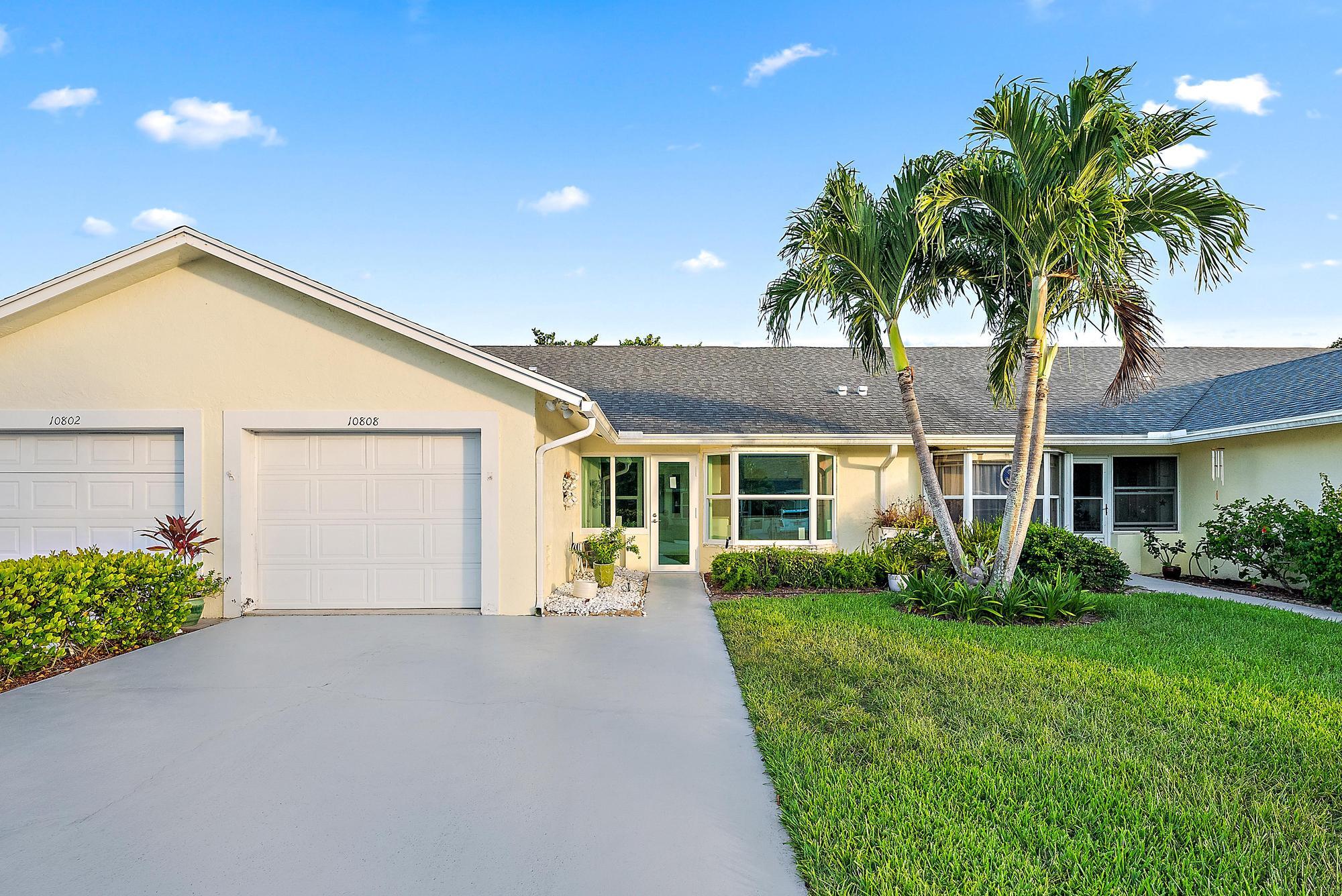 10808 SE Sea Pines Circle