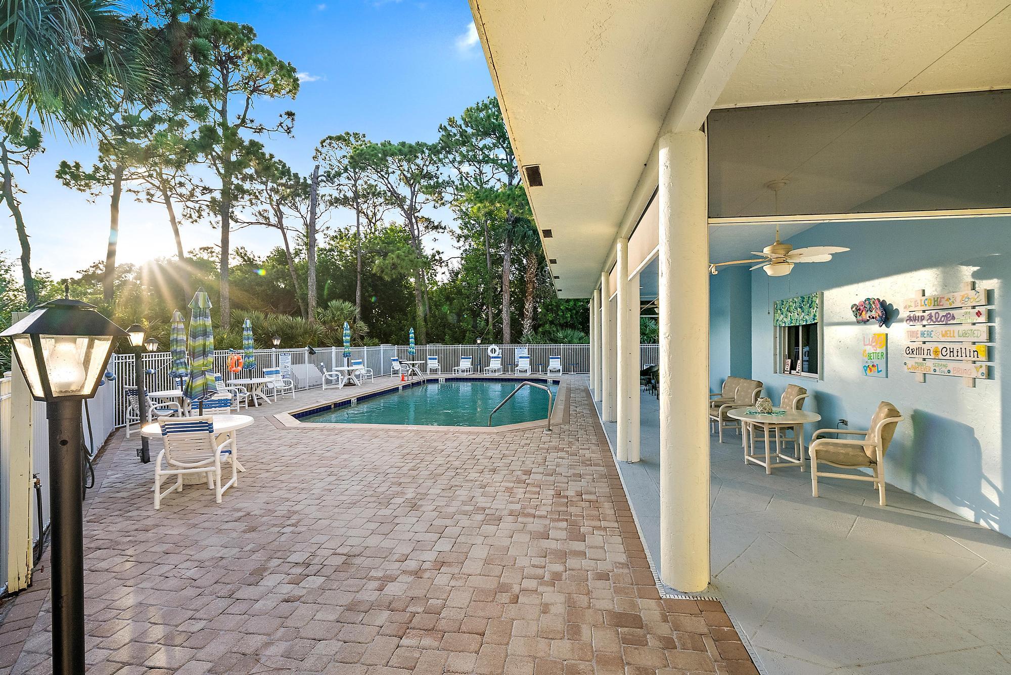 10808 SE Sea Pines Circle