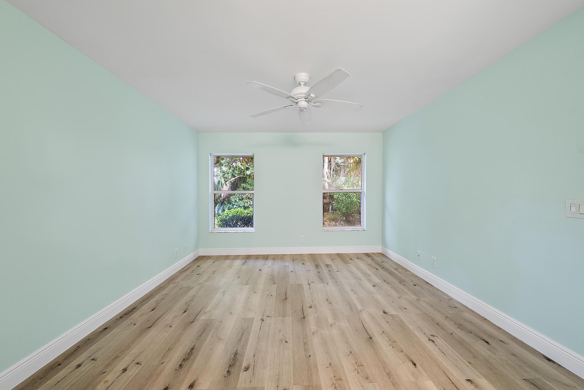 10808 SE Sea Pines Circle