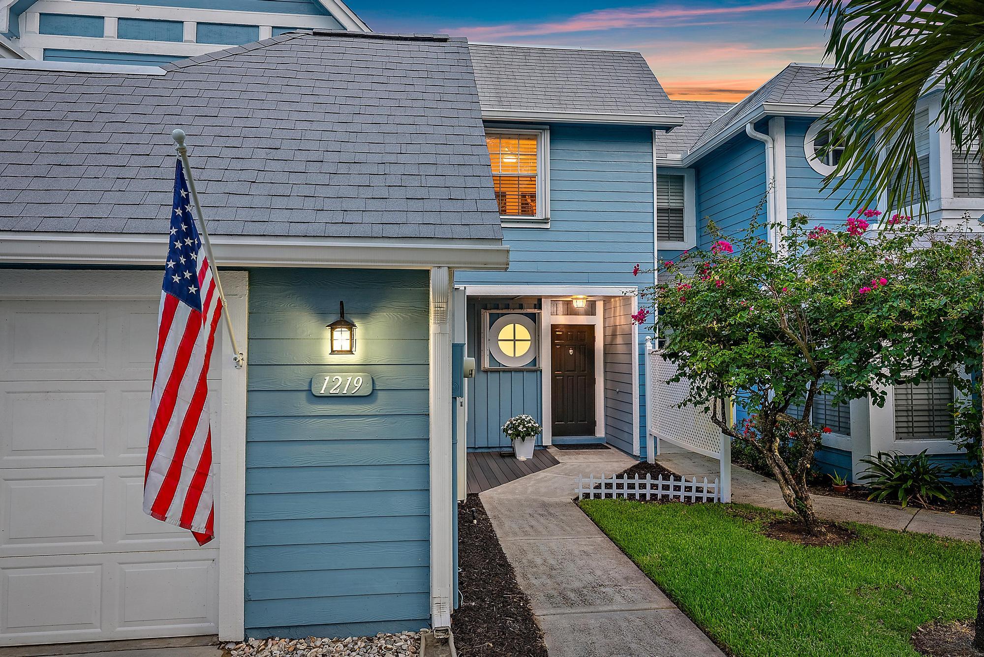 1219 Ocean Dunes Circle