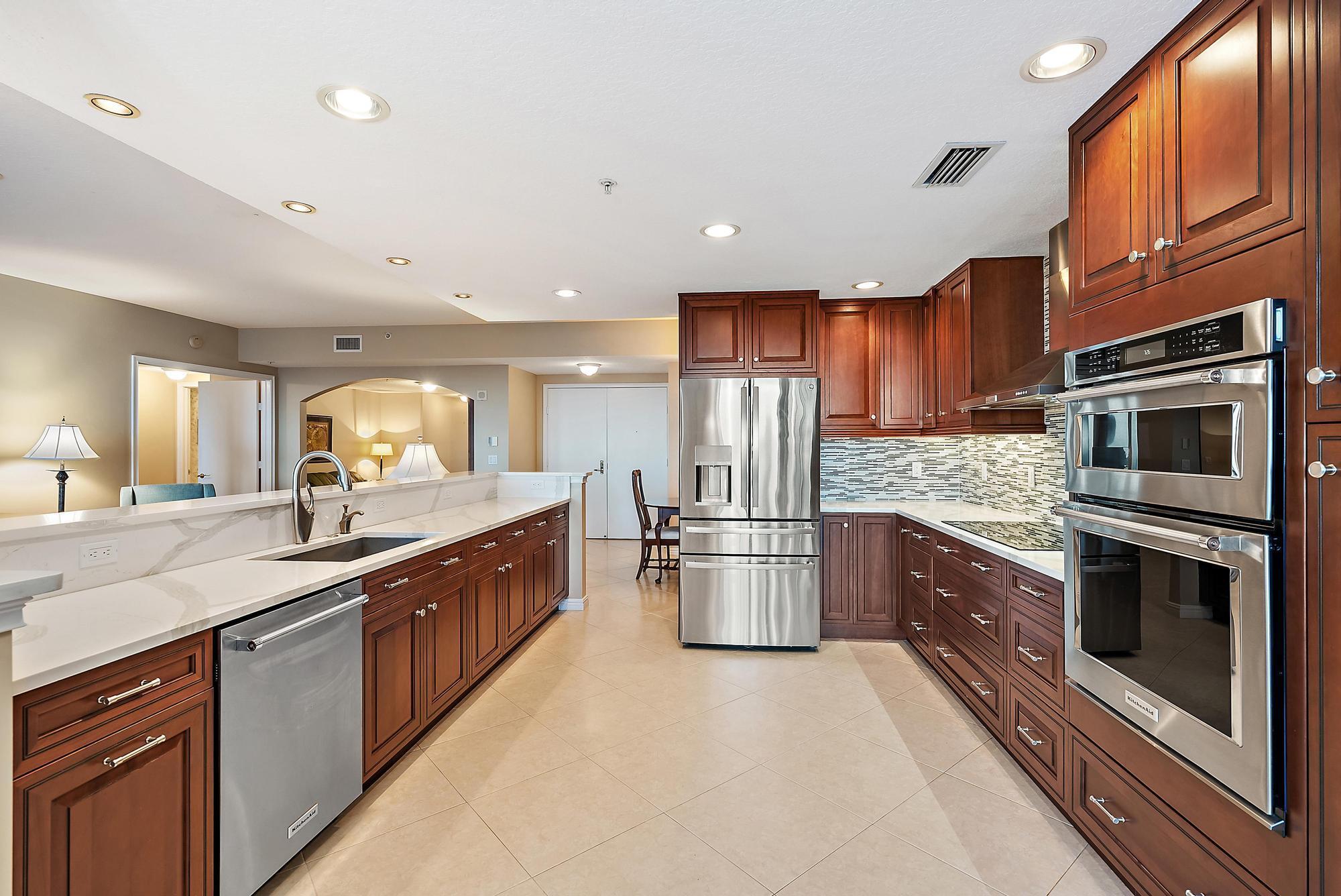 700 Ocean Royale 302 Way 302