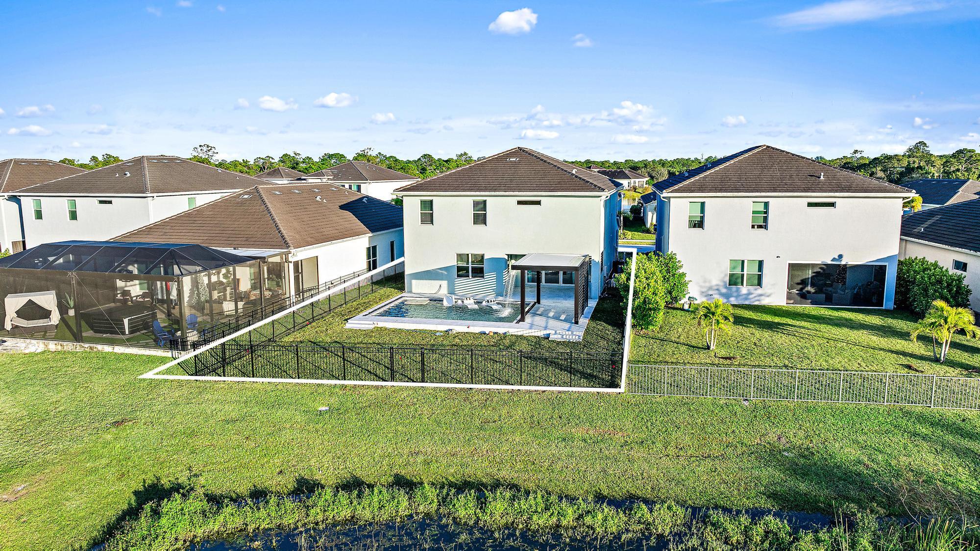 4770 SW Ardsley Drive