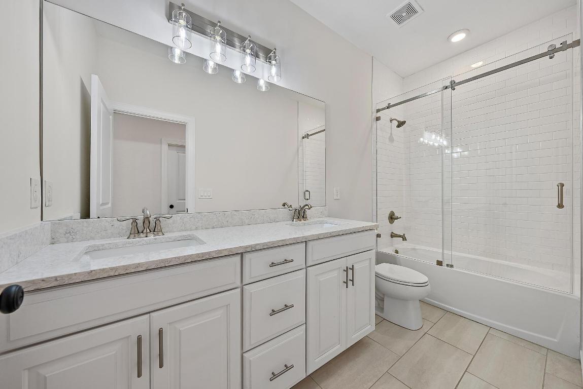 4770 SW Ardsley Drive