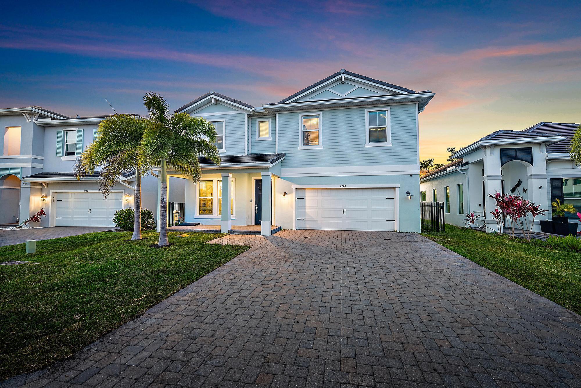 4770 SW Ardsley Drive