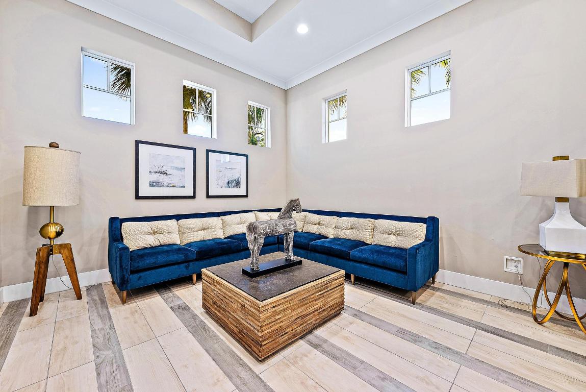 4770 SW Ardsley Drive