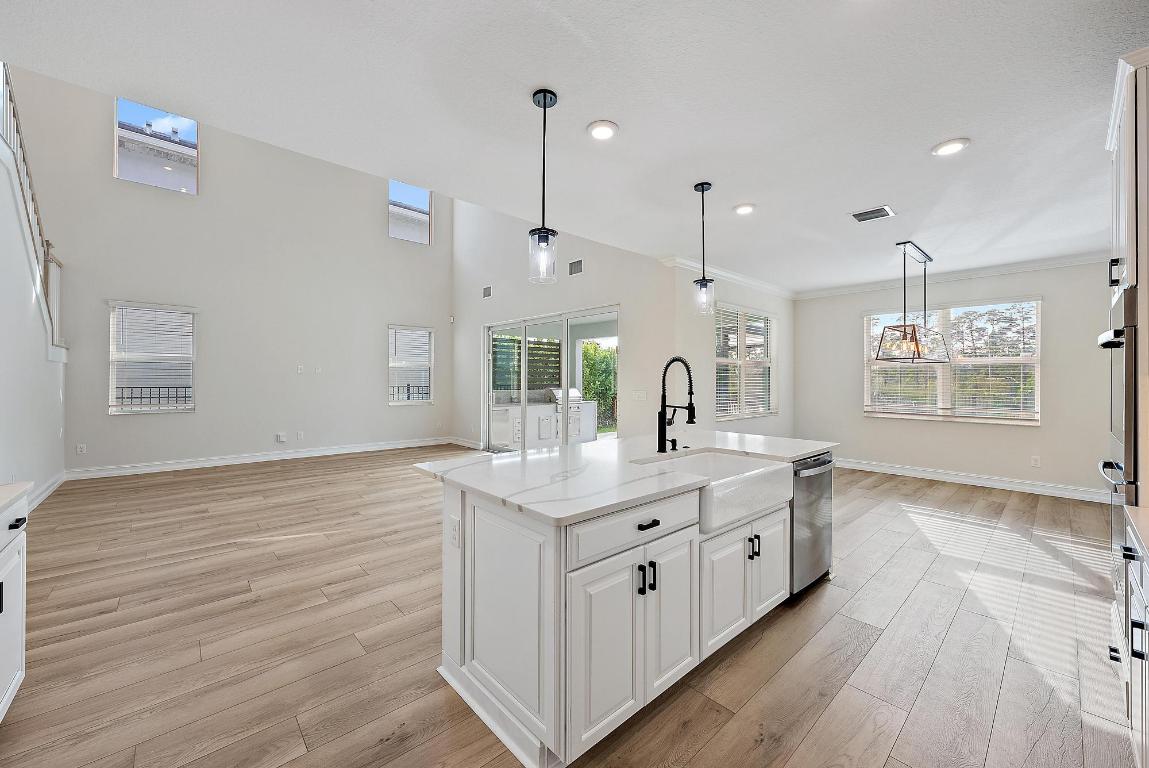 4770 SW Ardsley Drive