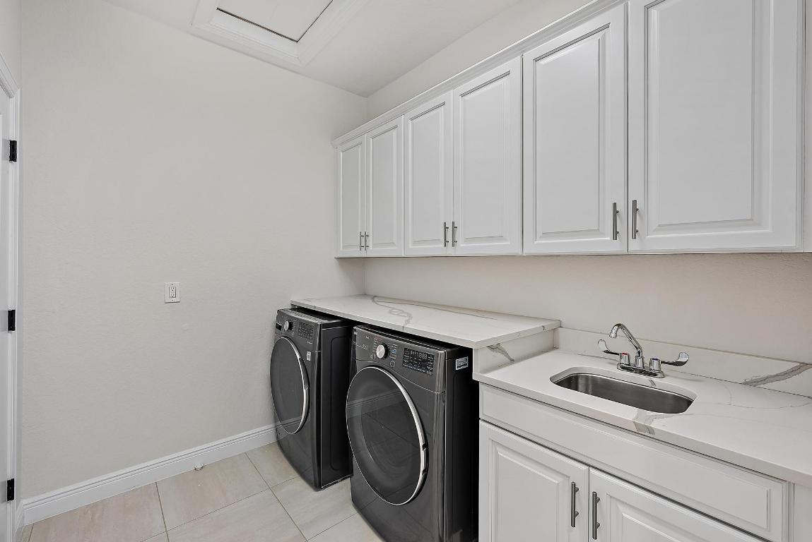 4770 SW Ardsley Drive