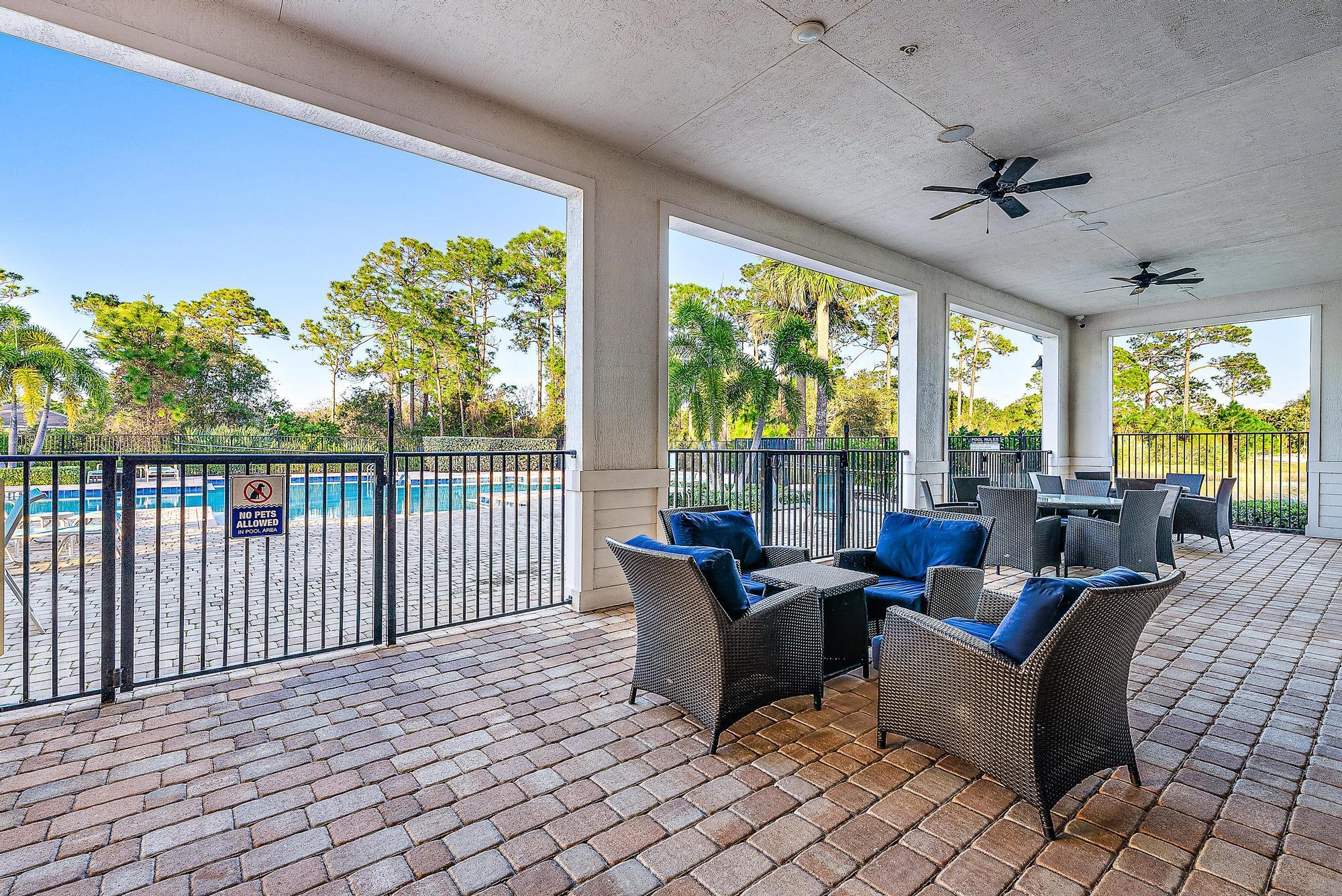 4770 SW Ardsley Drive