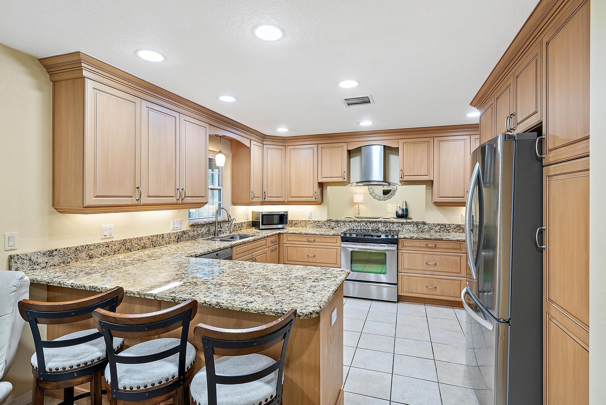 8147 SE Coconut Street