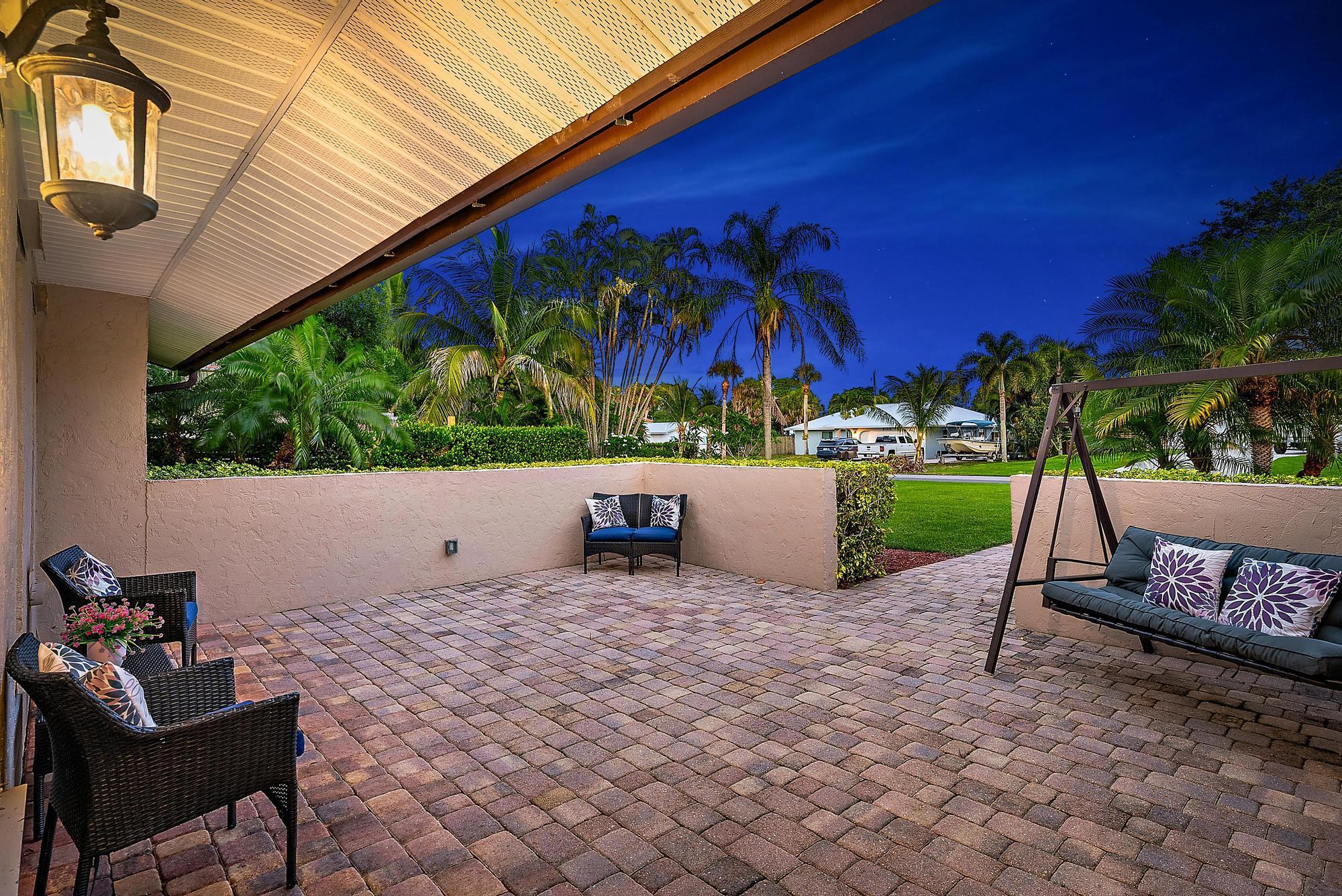 8147 SE Coconut Street