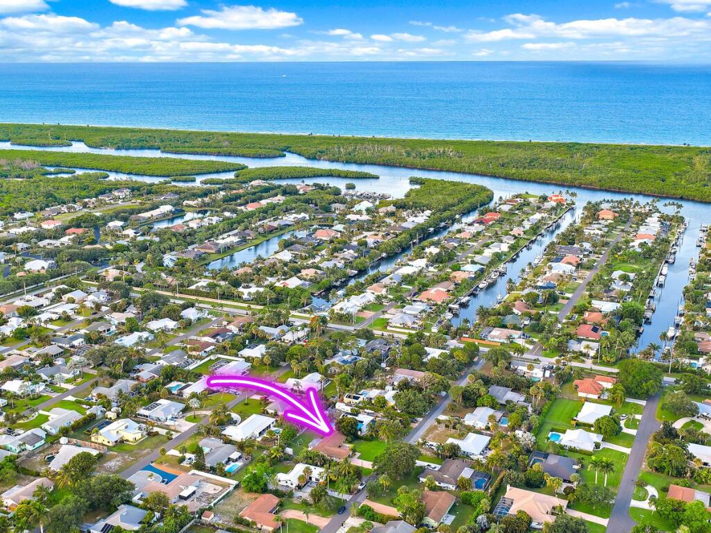 8147 SE Coconut Street