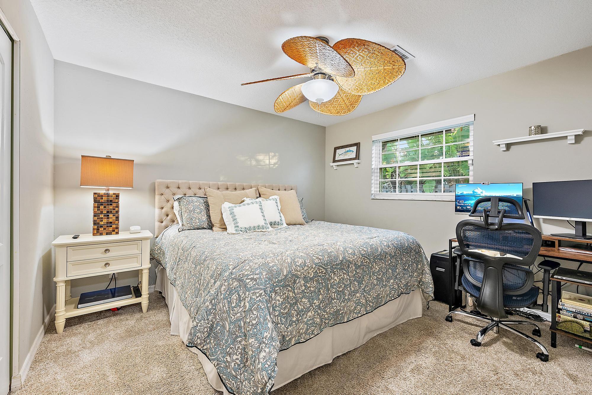 8147 SE Coconut Street