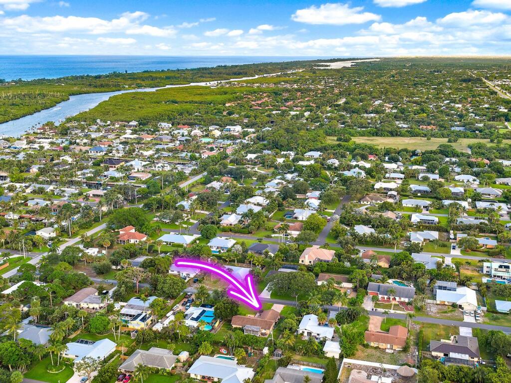 8147 SE Coconut Street