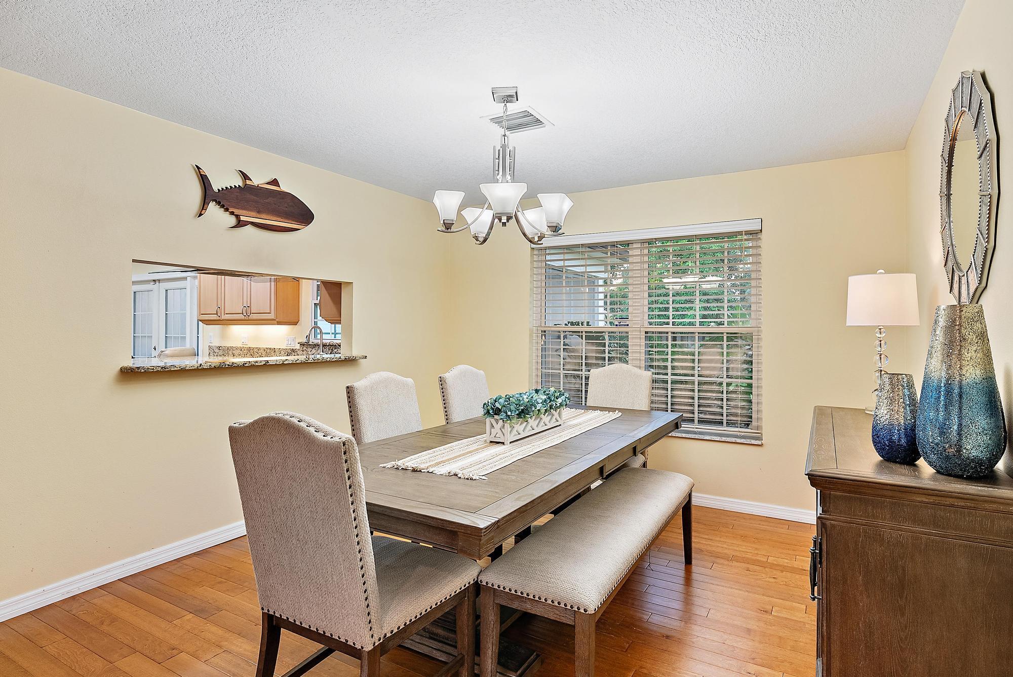 8147 SE Coconut Street