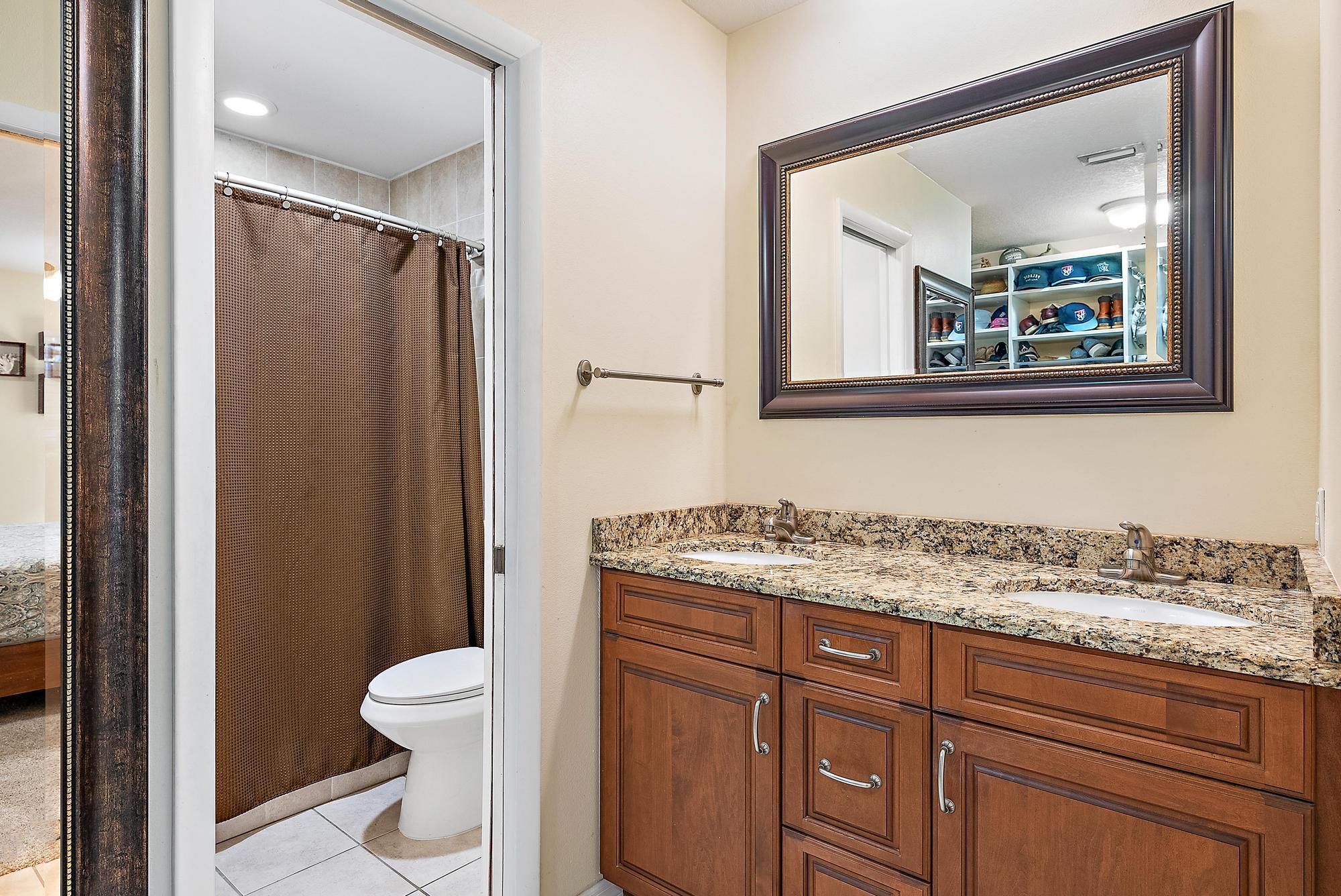 8147 SE Coconut Street