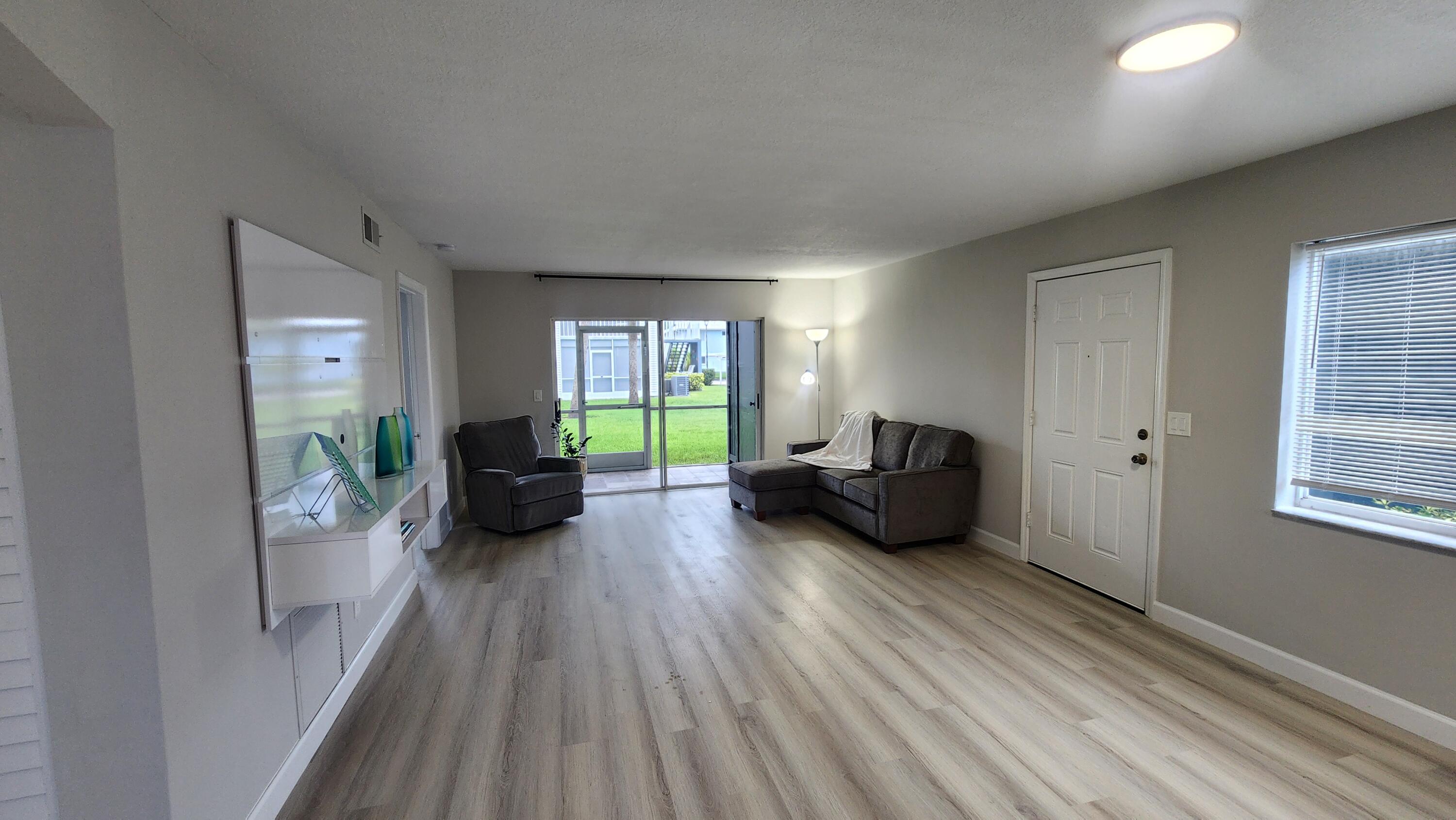 132 SE Village Drive 132