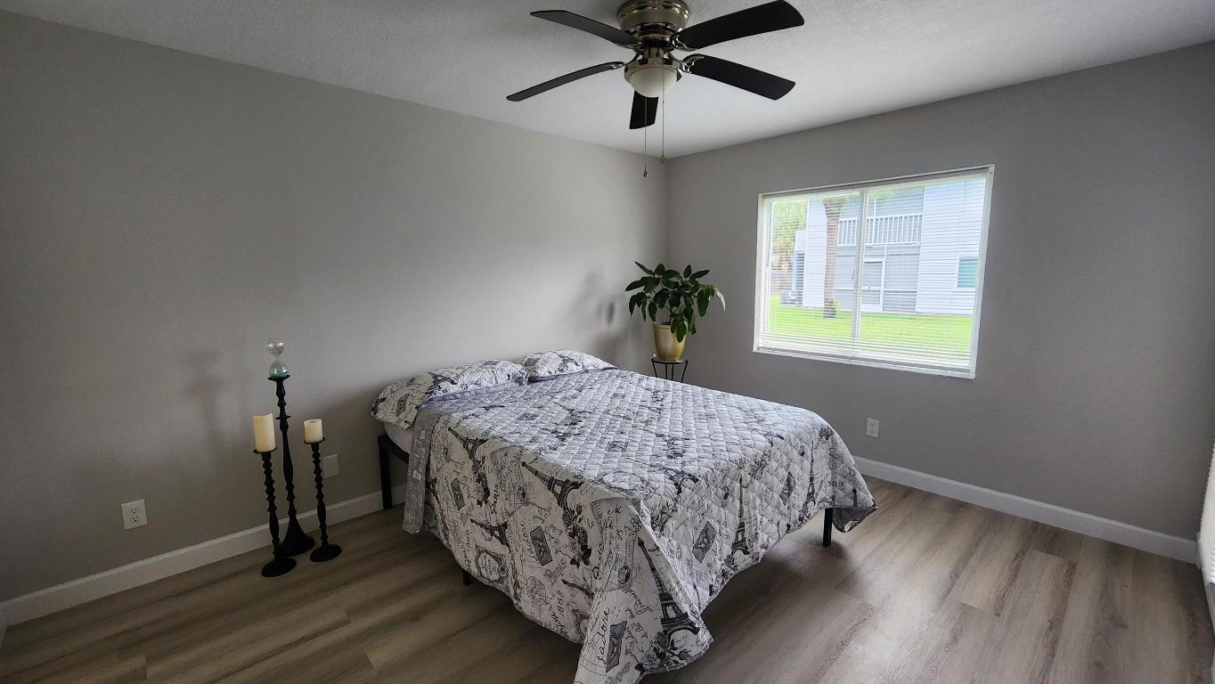 132 SE Village Drive 132