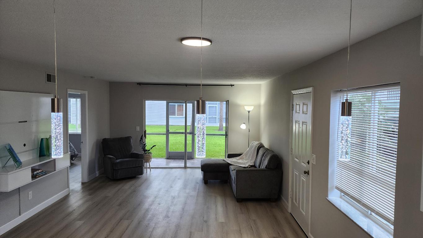 132 SE Village Drive 132