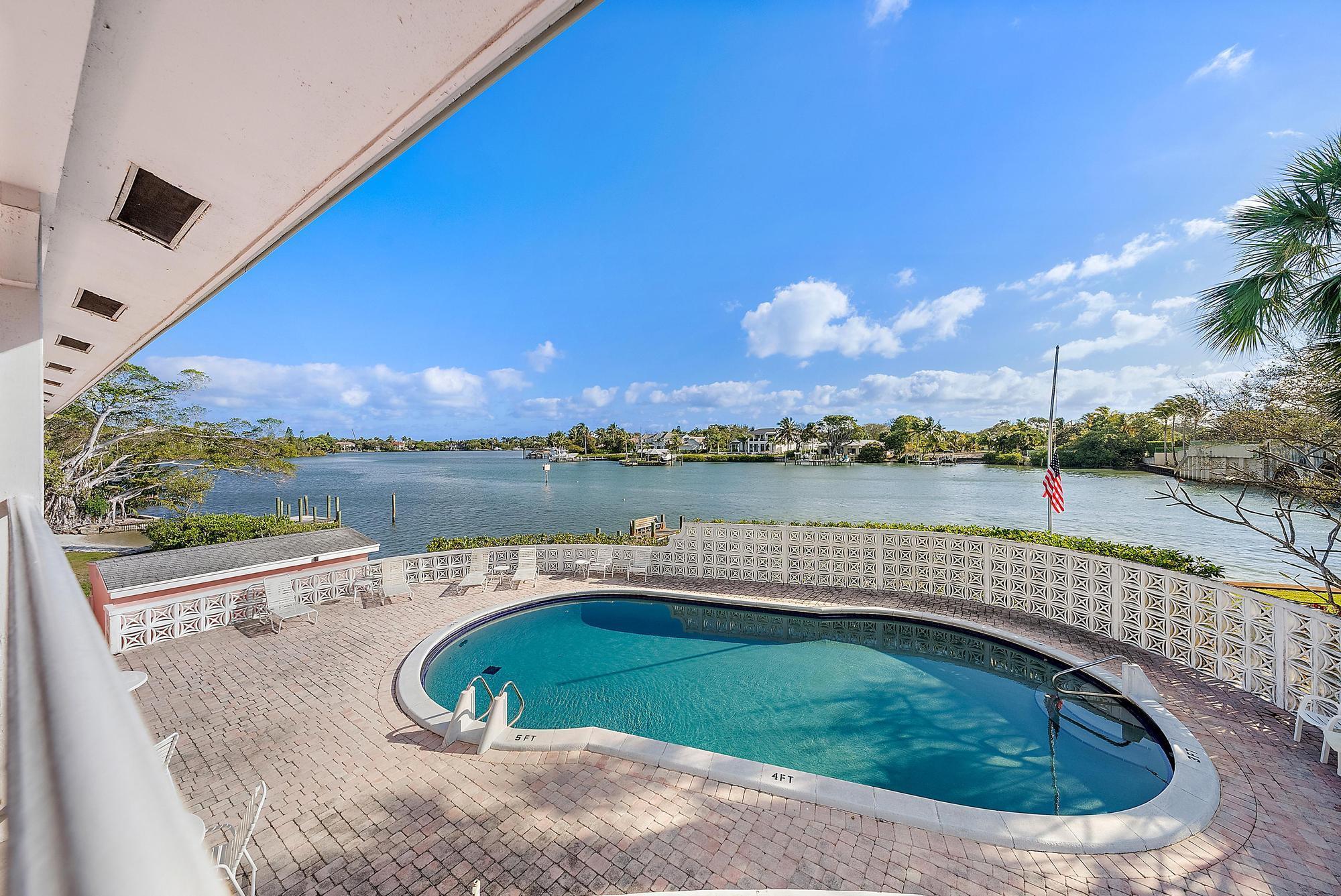 475 Tequesta Drive 16