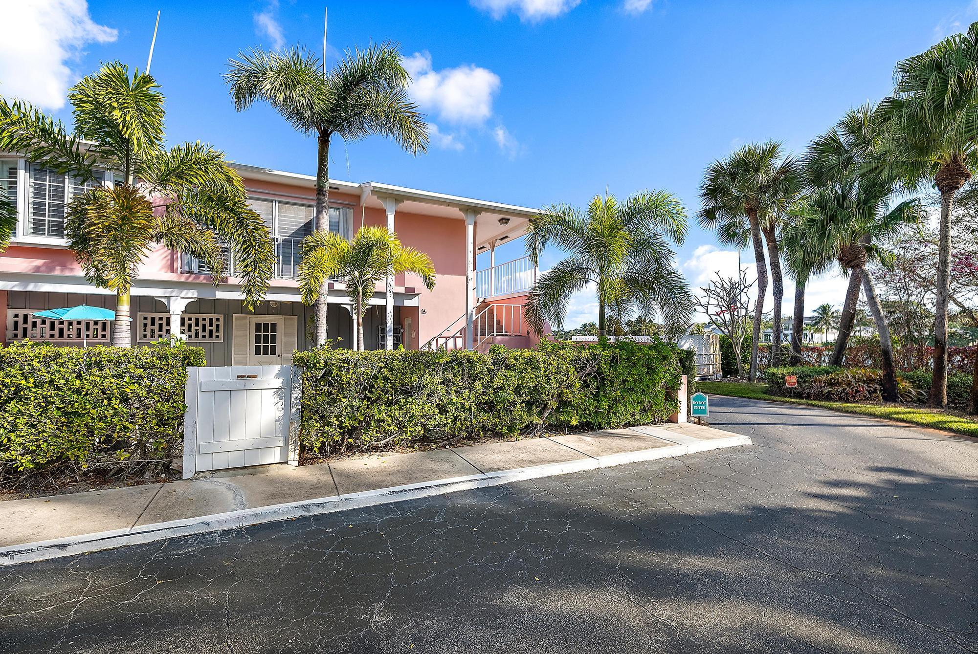 475 Tequesta Drive 16