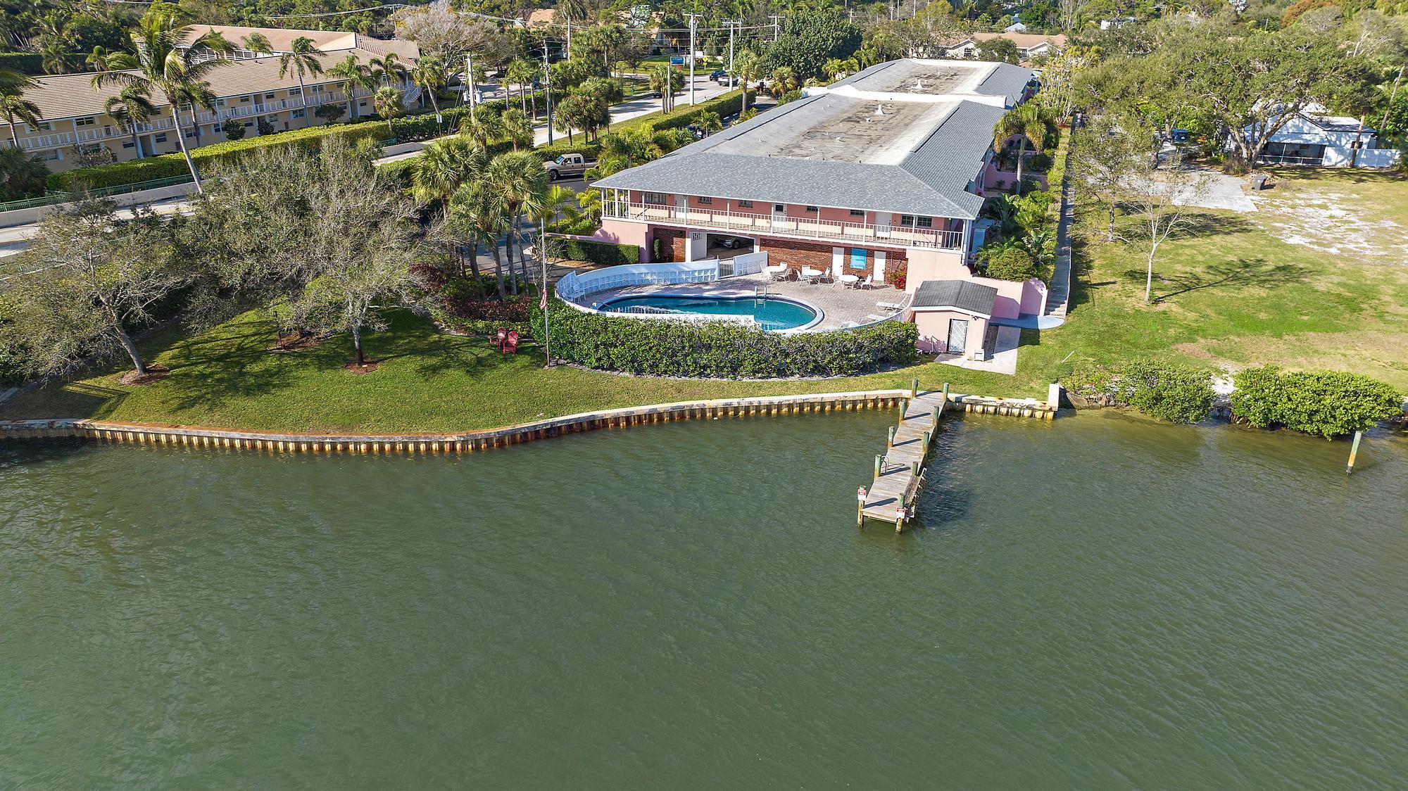 475 Tequesta Drive 16