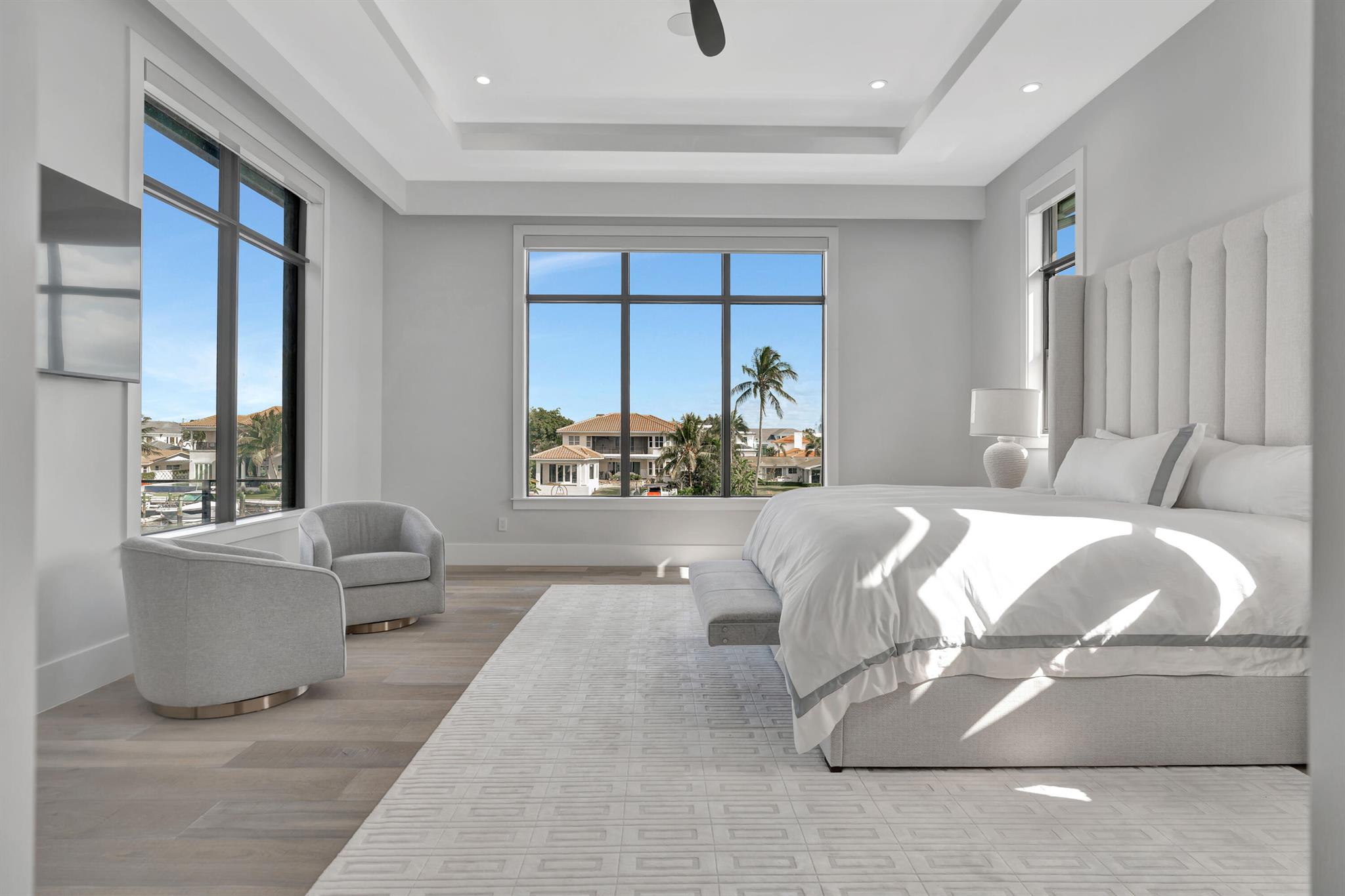 736 Lagoon Drive