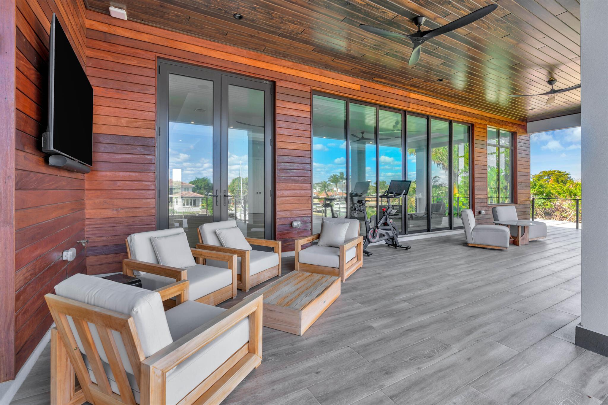 736 Lagoon Drive