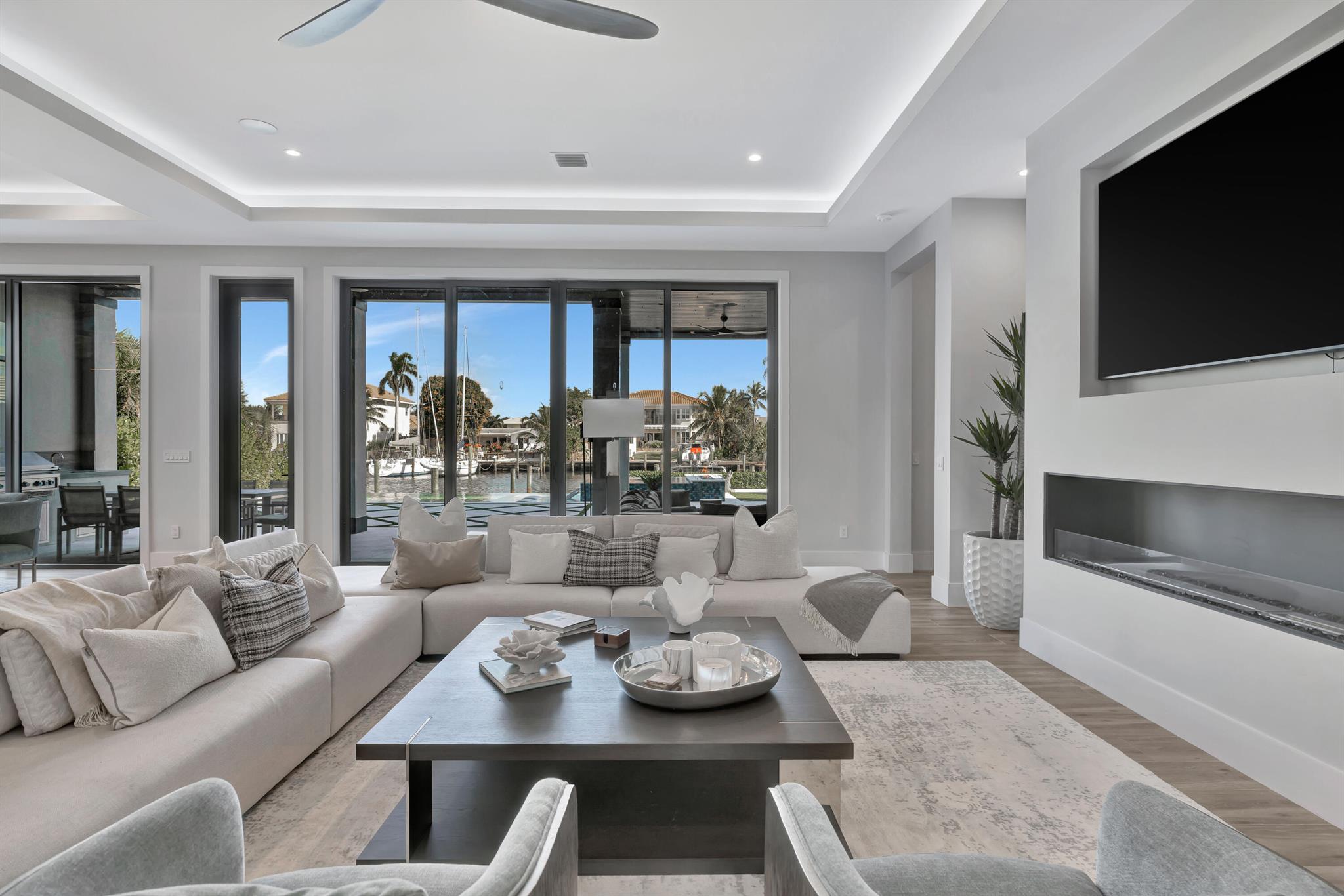 736 Lagoon Drive