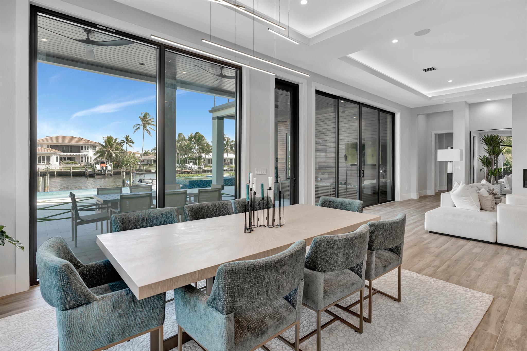 736 Lagoon Drive