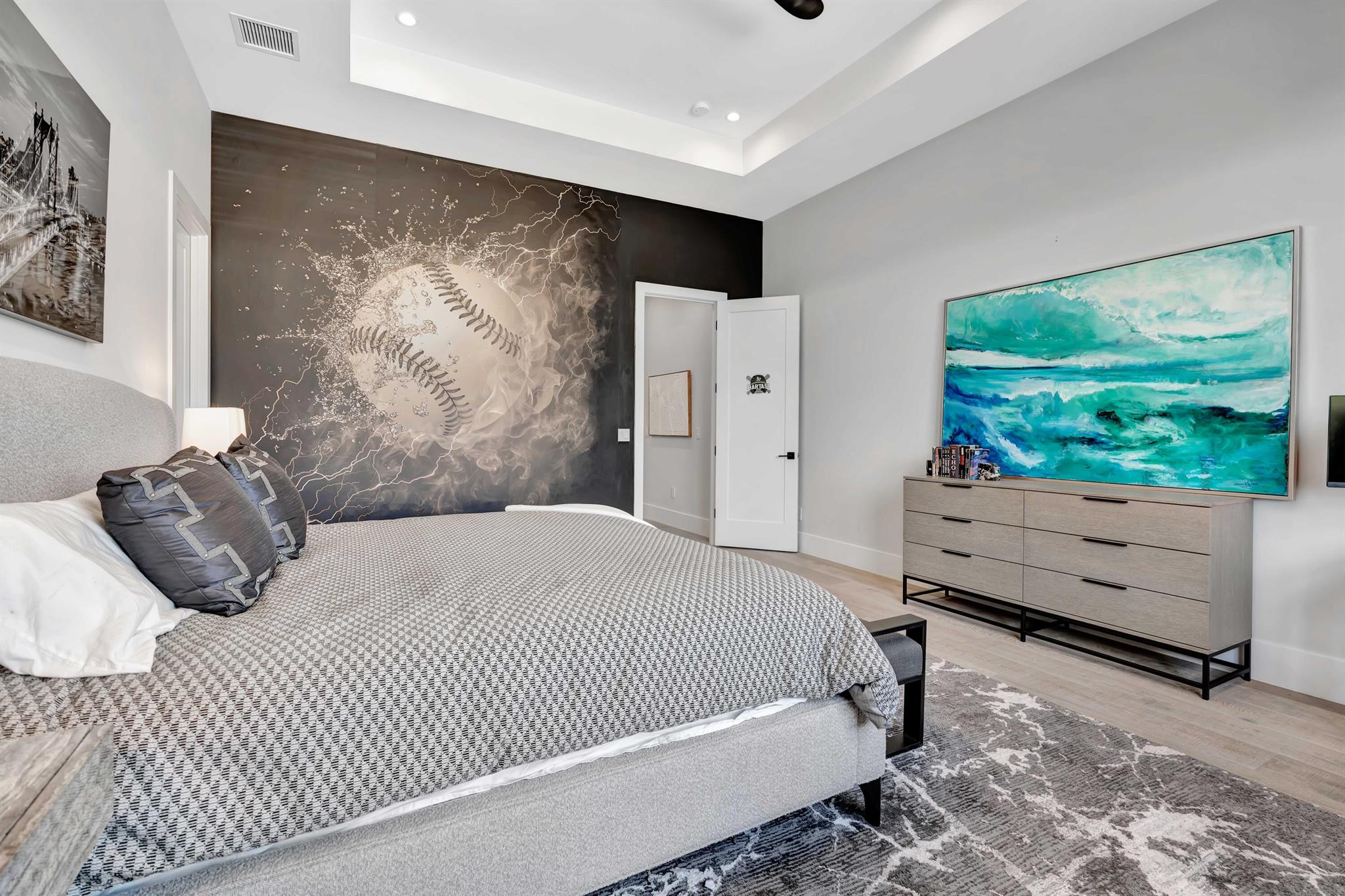 736 Lagoon Drive