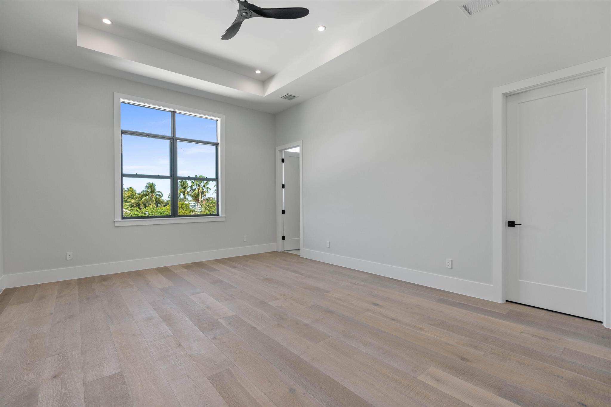 736 Lagoon Drive