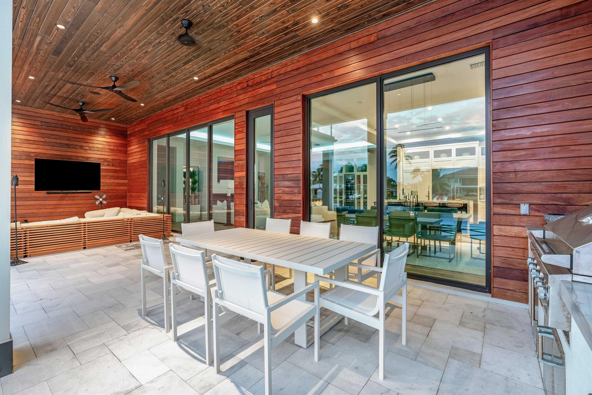 736 Lagoon Drive