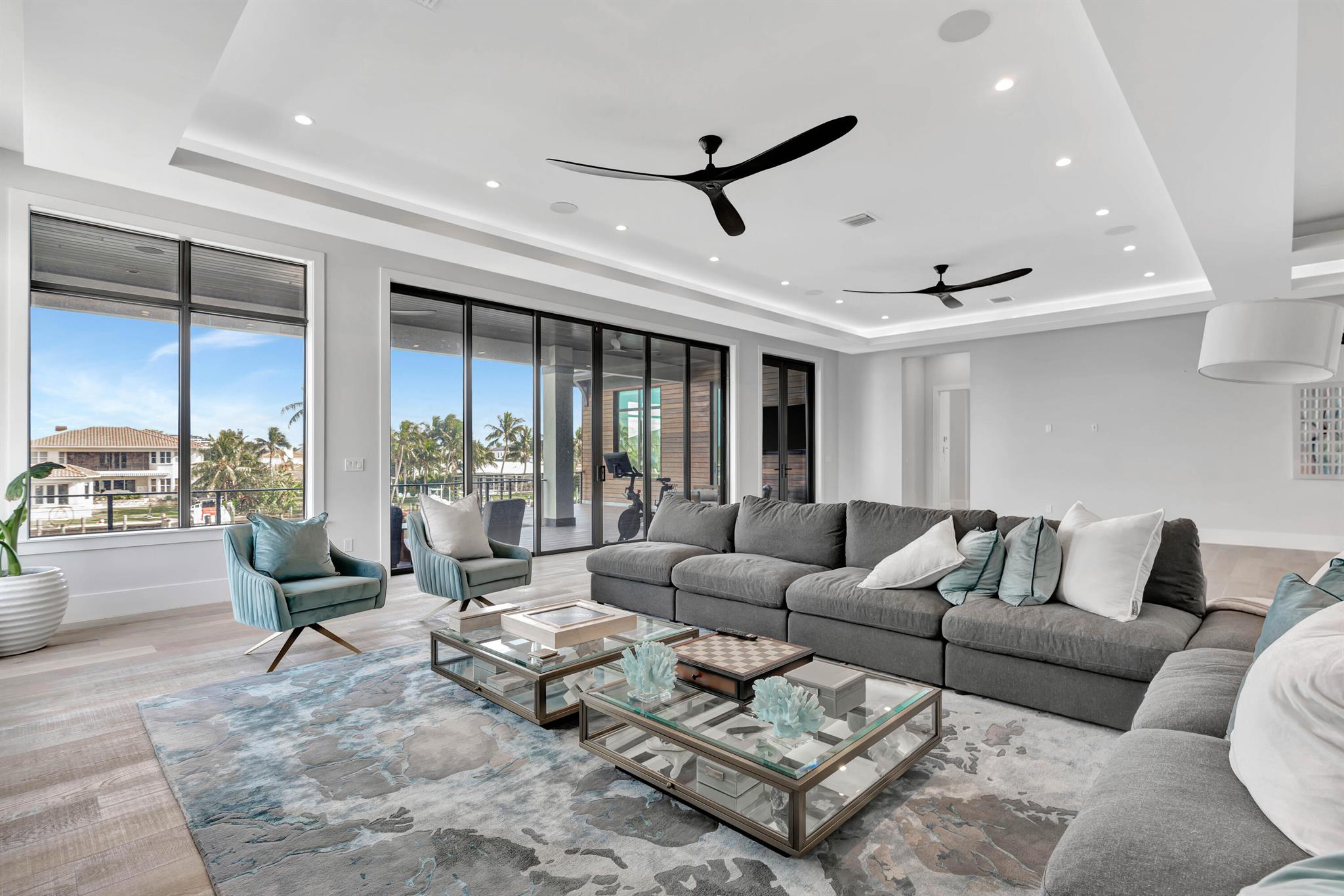 736 Lagoon Drive
