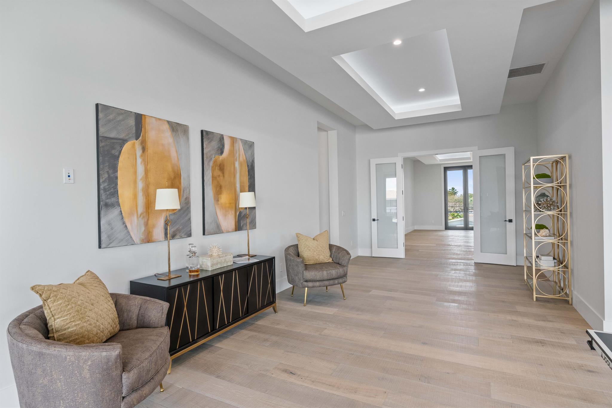 736 Lagoon Drive