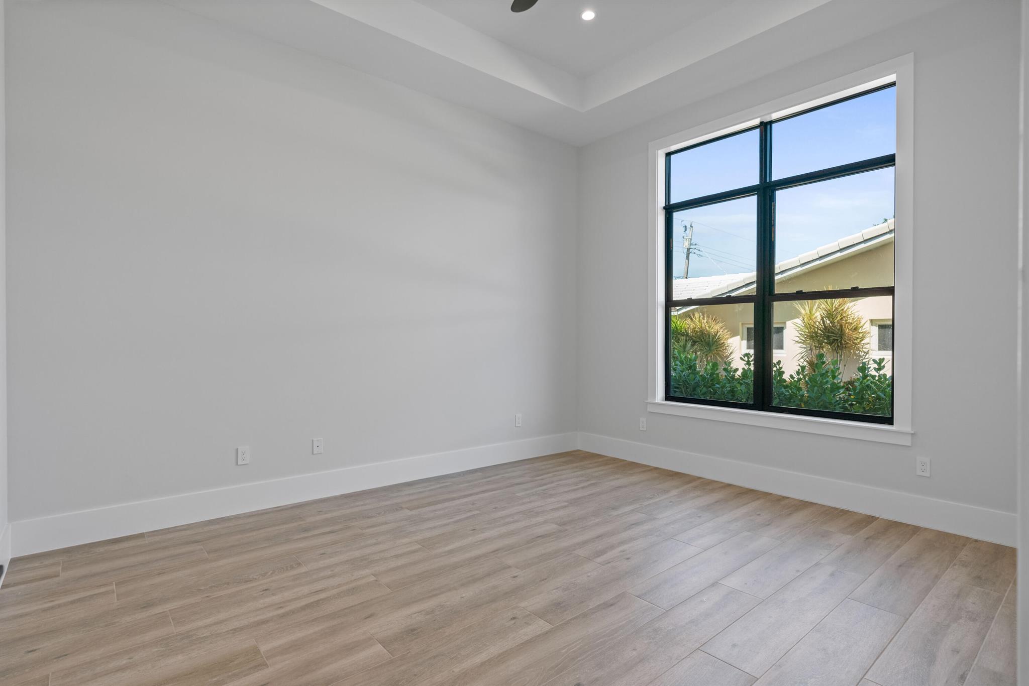 736 Lagoon Drive