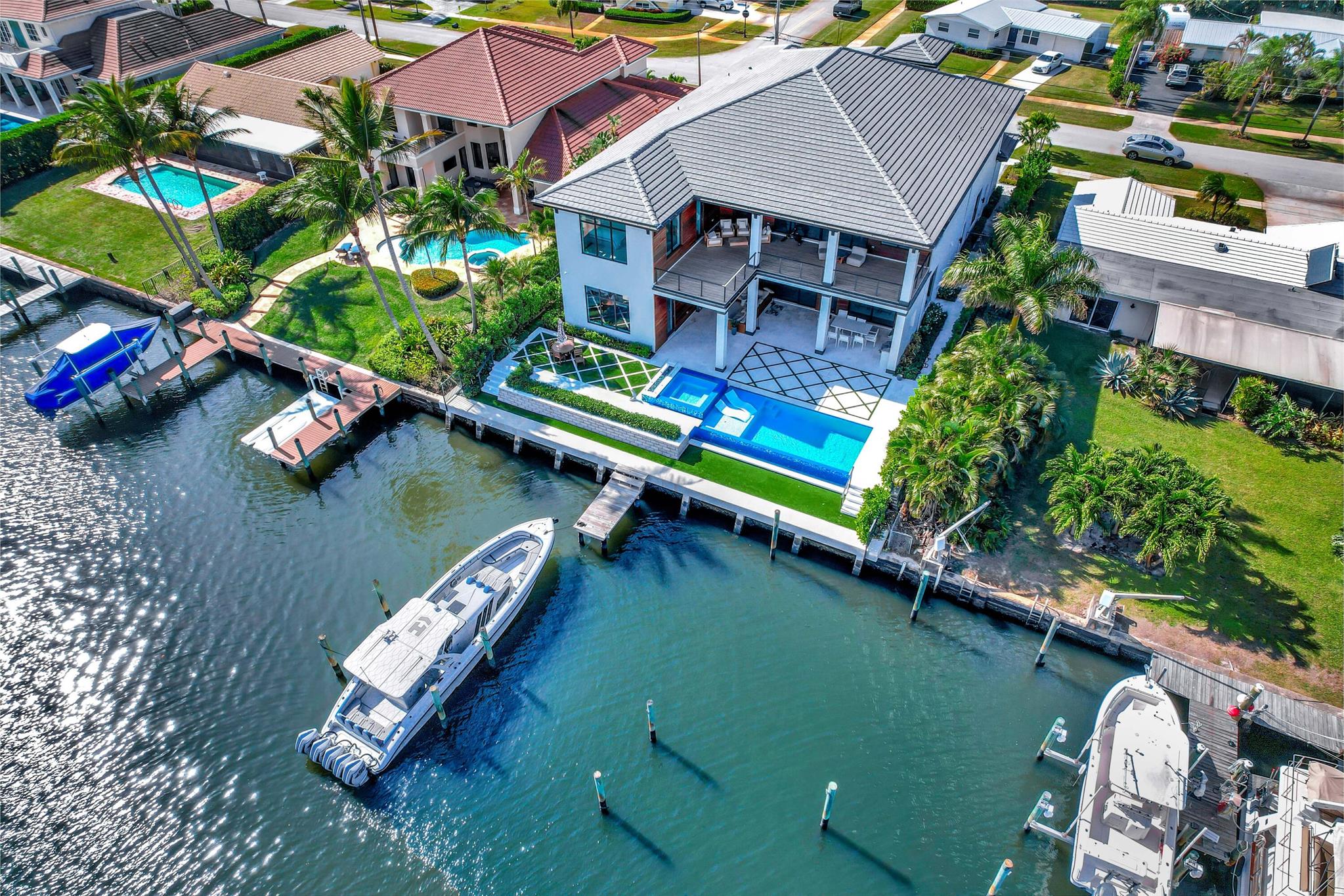 736 Lagoon Drive