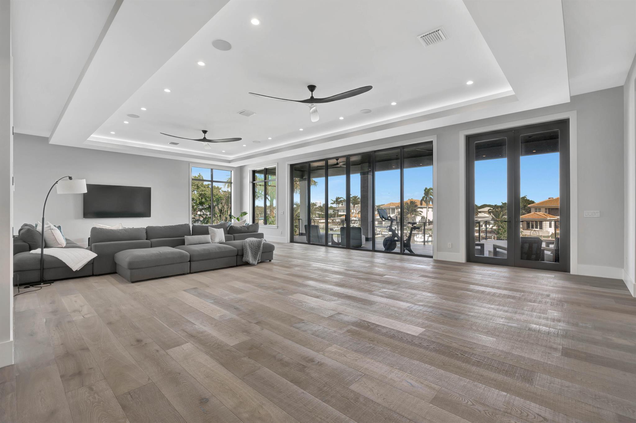 736 Lagoon Drive