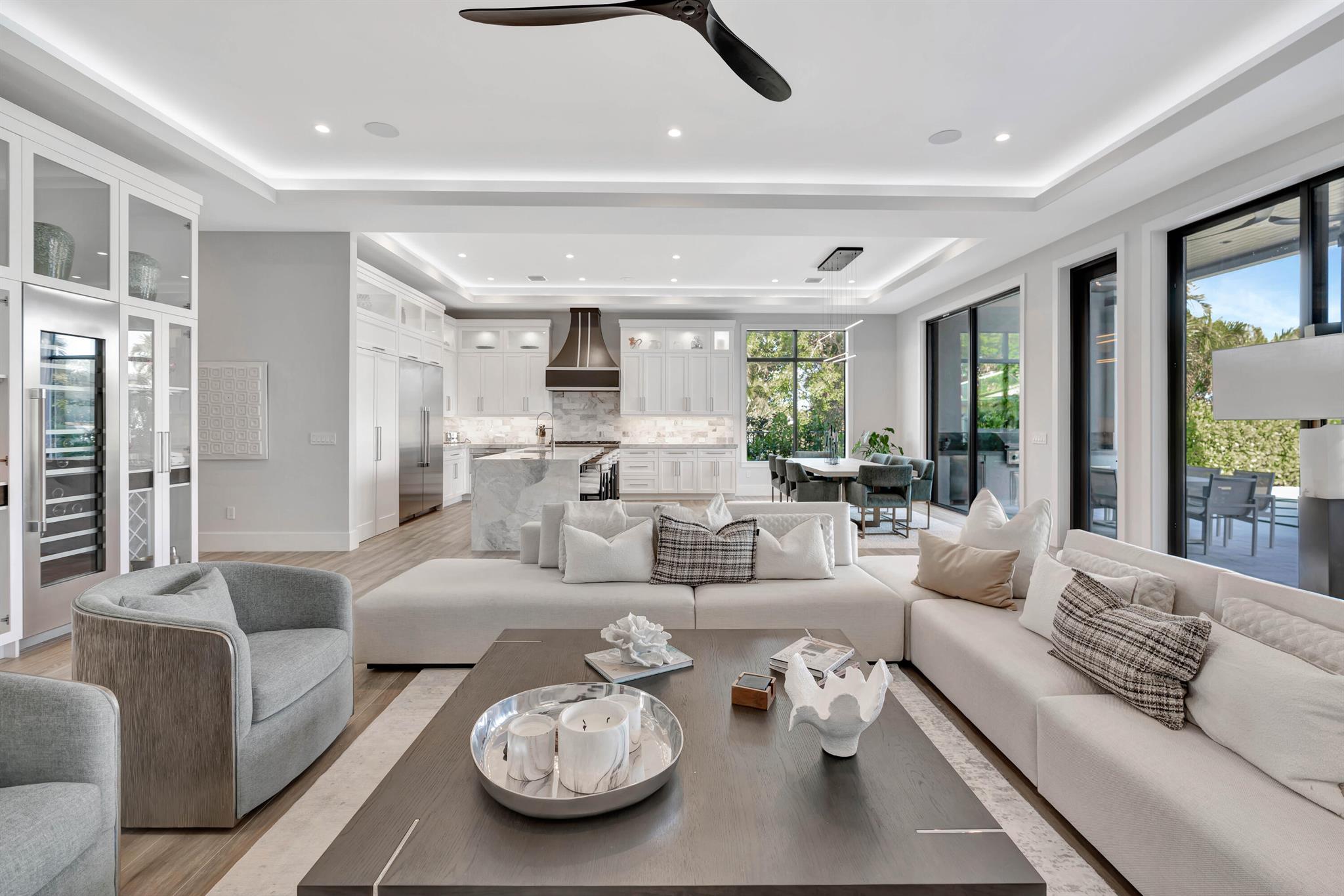 736 Lagoon Drive