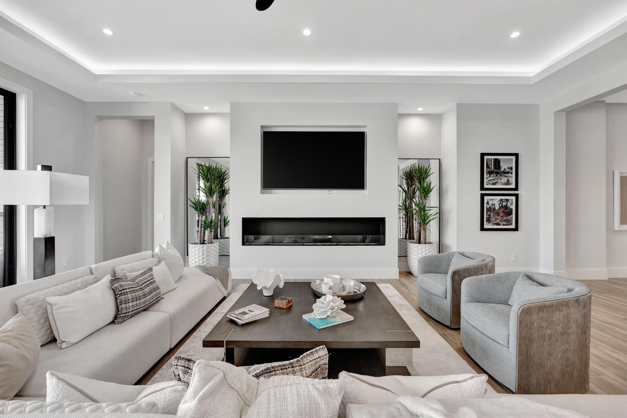 736 Lagoon Drive