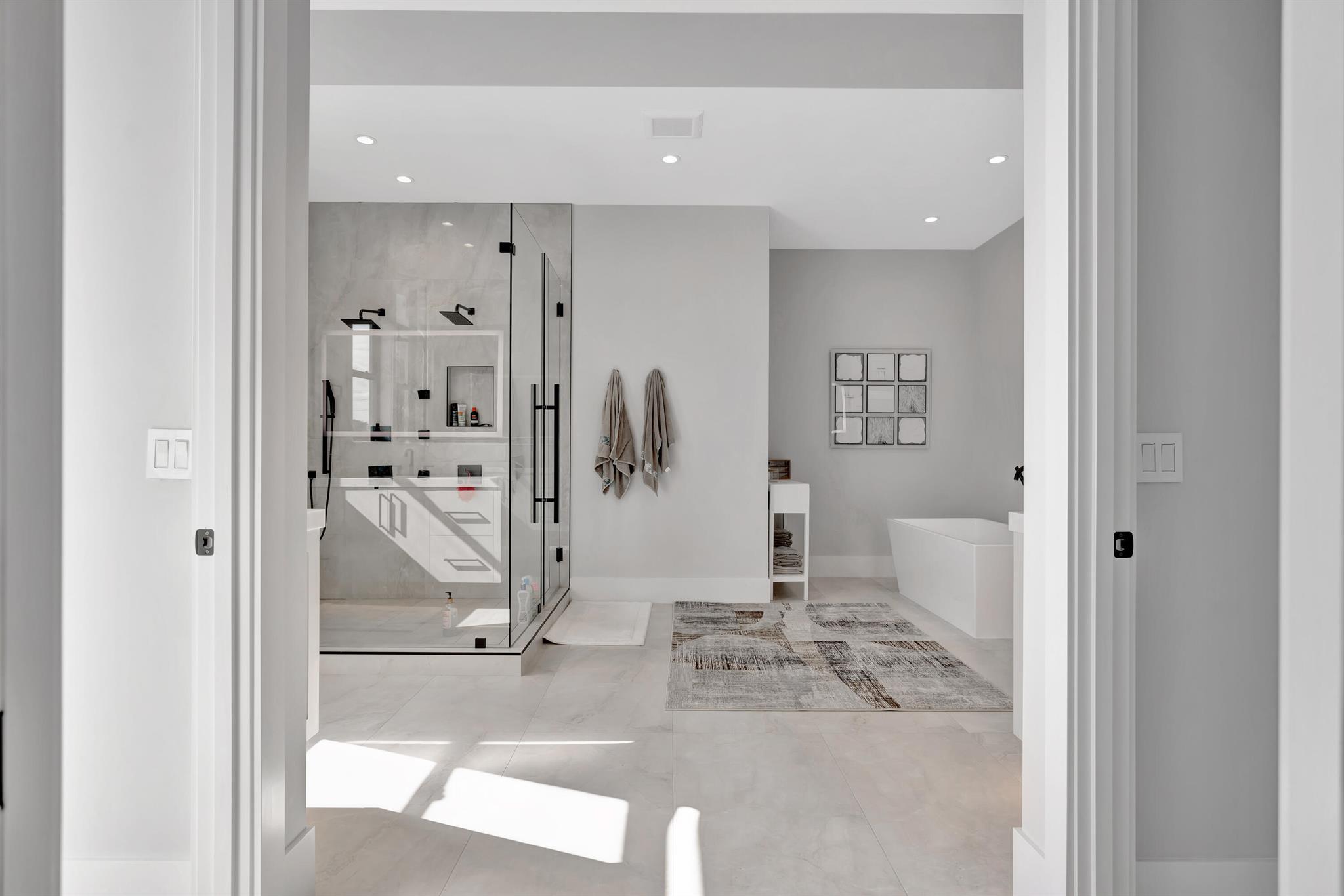 736 Lagoon Drive